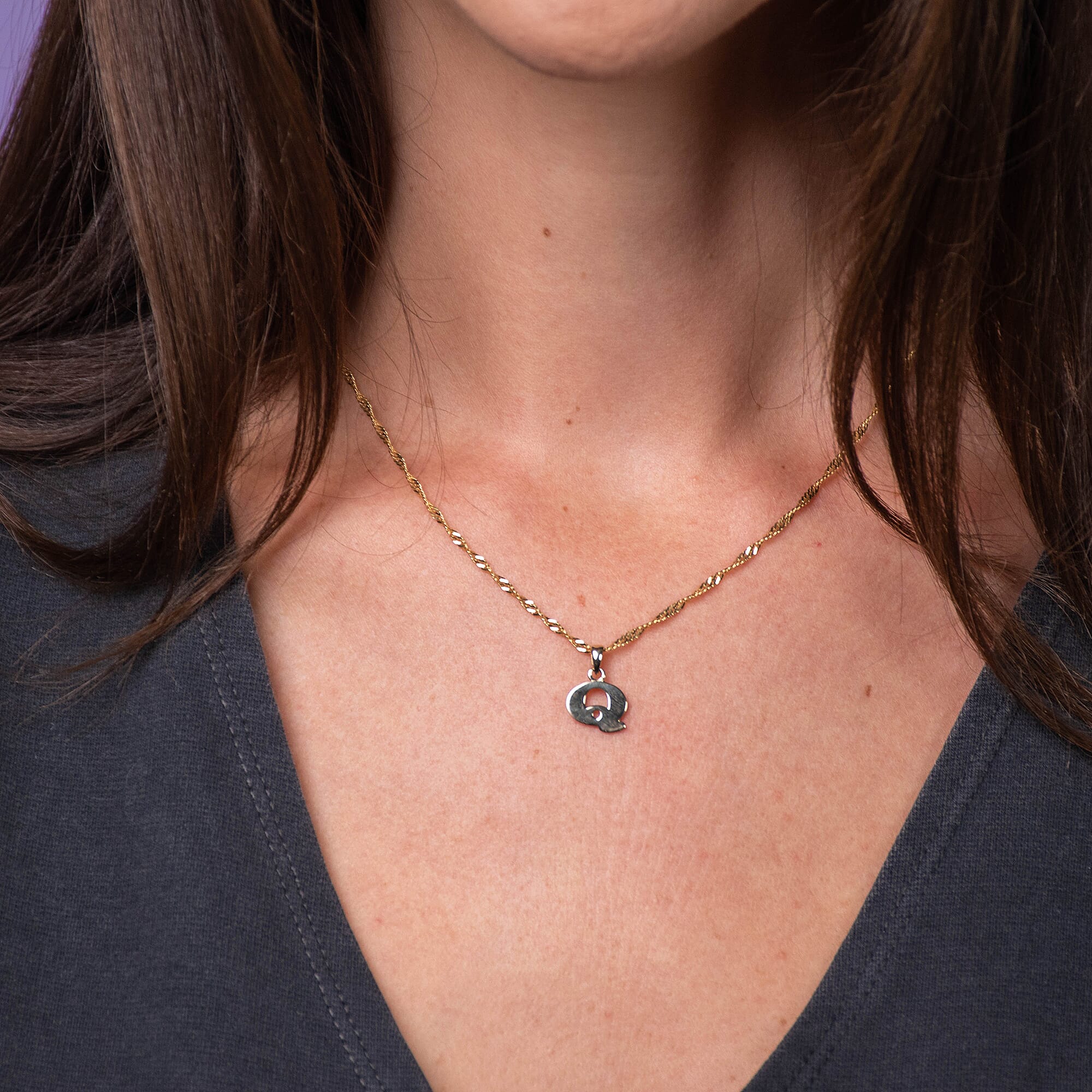 9K Yellow Gold Initial Q Pendant