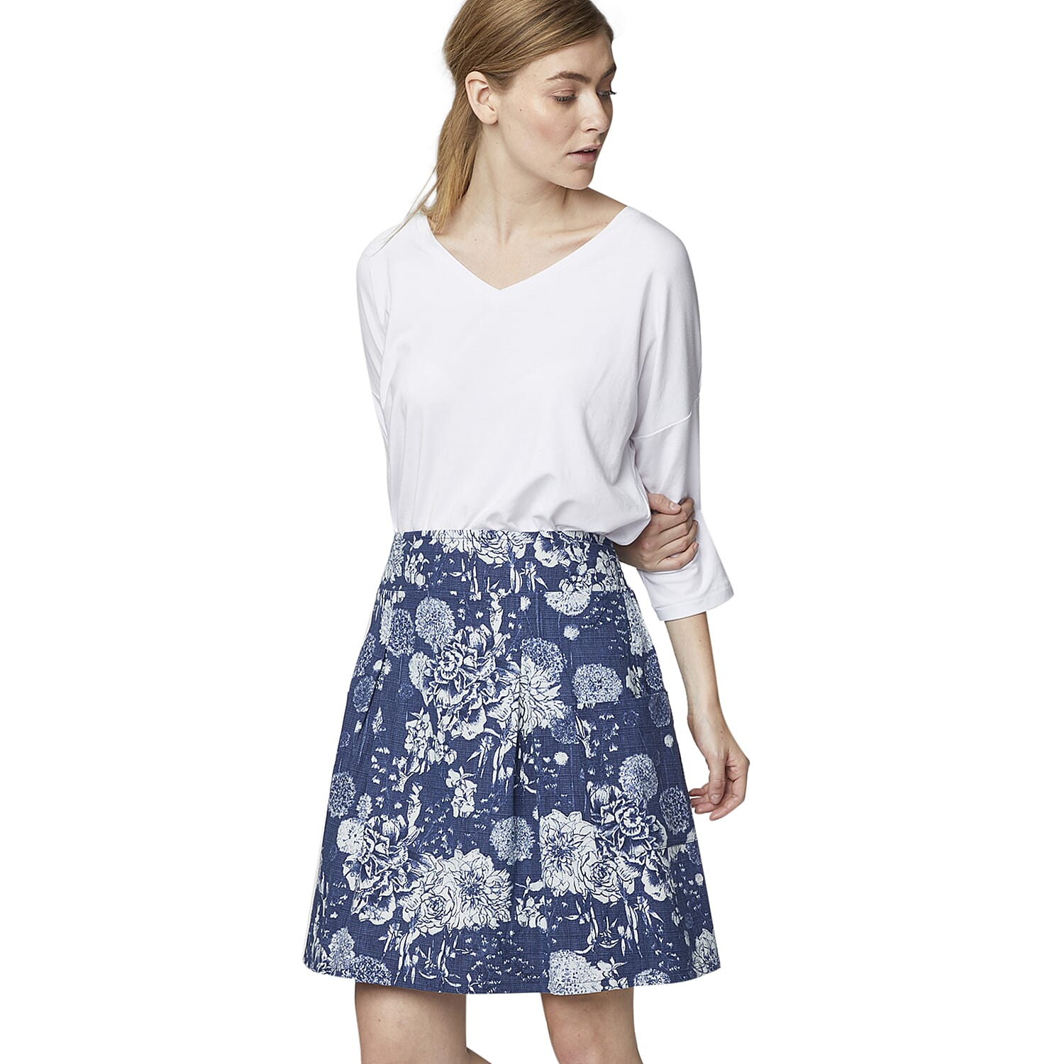 Thought Bamboo V Neck T-Shirt (Size 18) - White