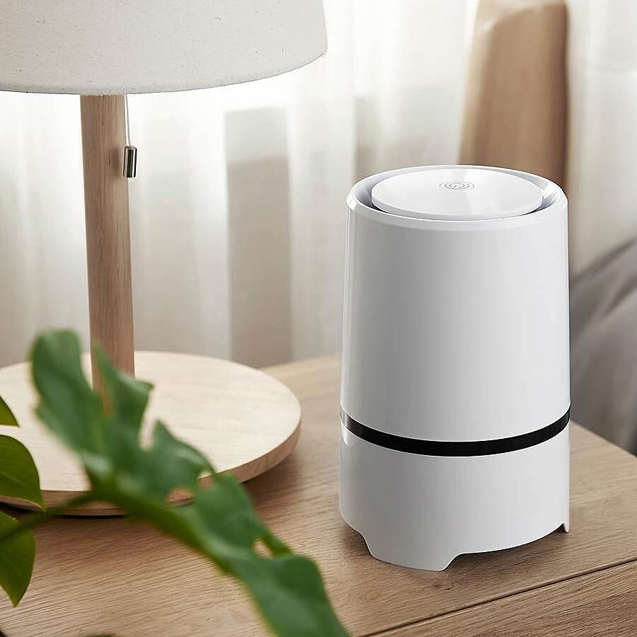 Portable Mini Air Purifier with HEPA & Activated Carbon Filter (Size 12.5x12.5x19.4cm) - White