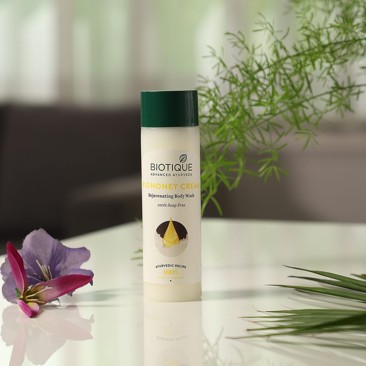 Biotique Bio Honey Cream Rejuvenating Bodywash 100% Soap Free - 190ml