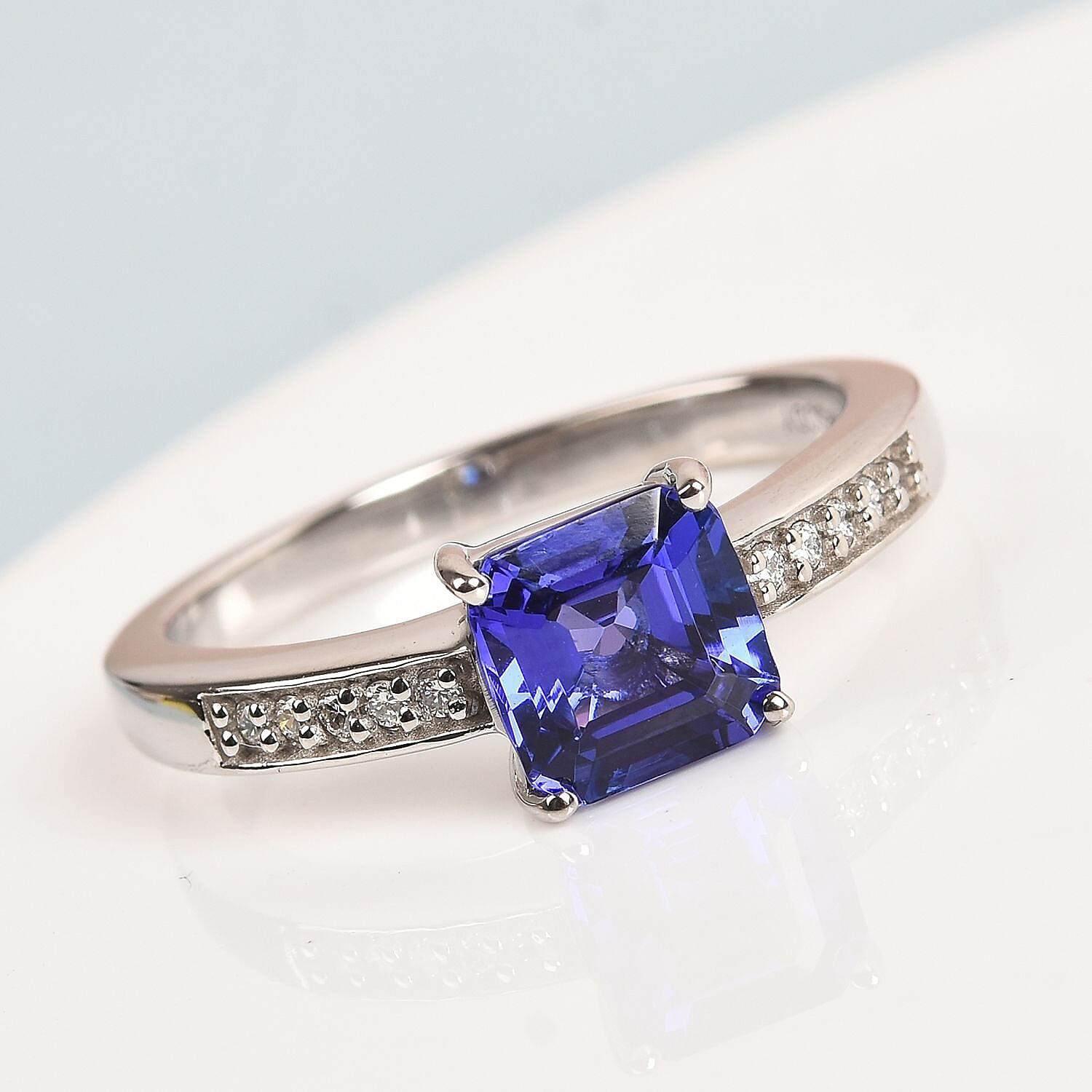 RHAPSODY 950 Platinum AAAA Tanzanite and Diamond (VS-E-F) Ring 2.12 Ct, Platinum Wt. 6.20 Gms