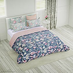 4 Piece Set - Mulberry Silk Quilt with Cotton Printed Cover (225x200cm), 2 Pillow Cases (50x70+5cm) and Cushion Cover (40x40cm)  - Teal