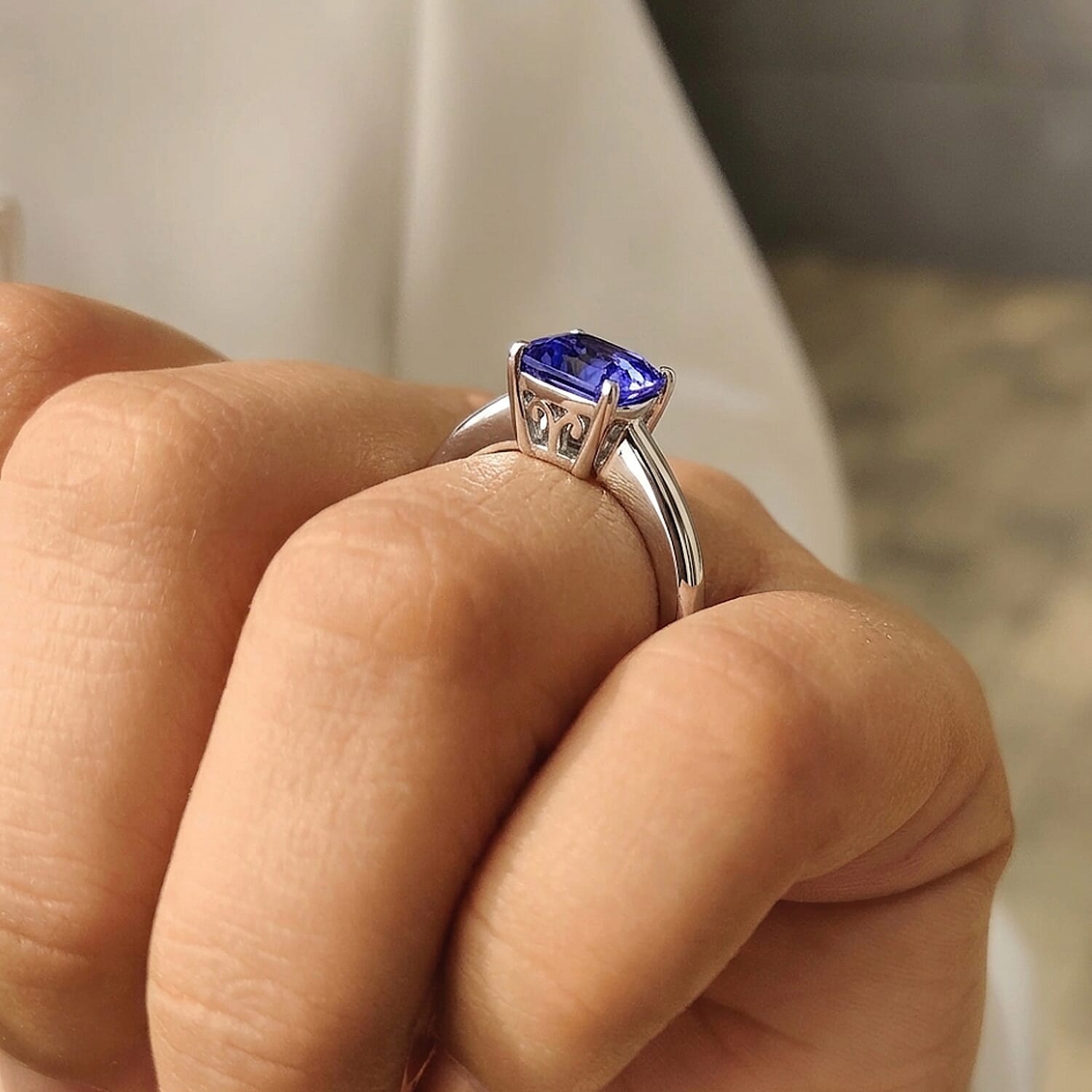 Royal Bali Collection - D'Joy Premium Tanzanite Solitaire Ring in Platinum Overlay Sterling Silver