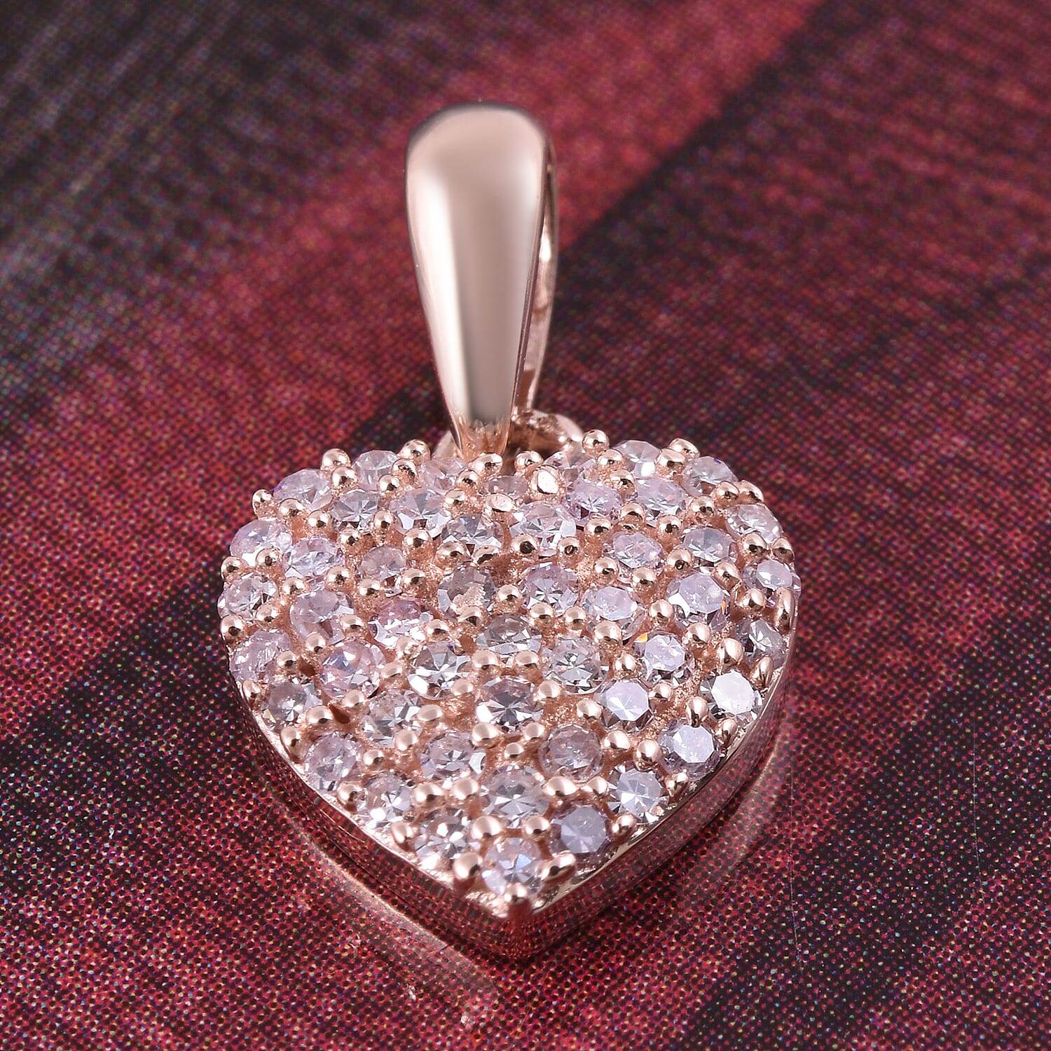 0.25 Ct Natural Pink Diamond Cluster Heart Pendant in 9K Rose Gold