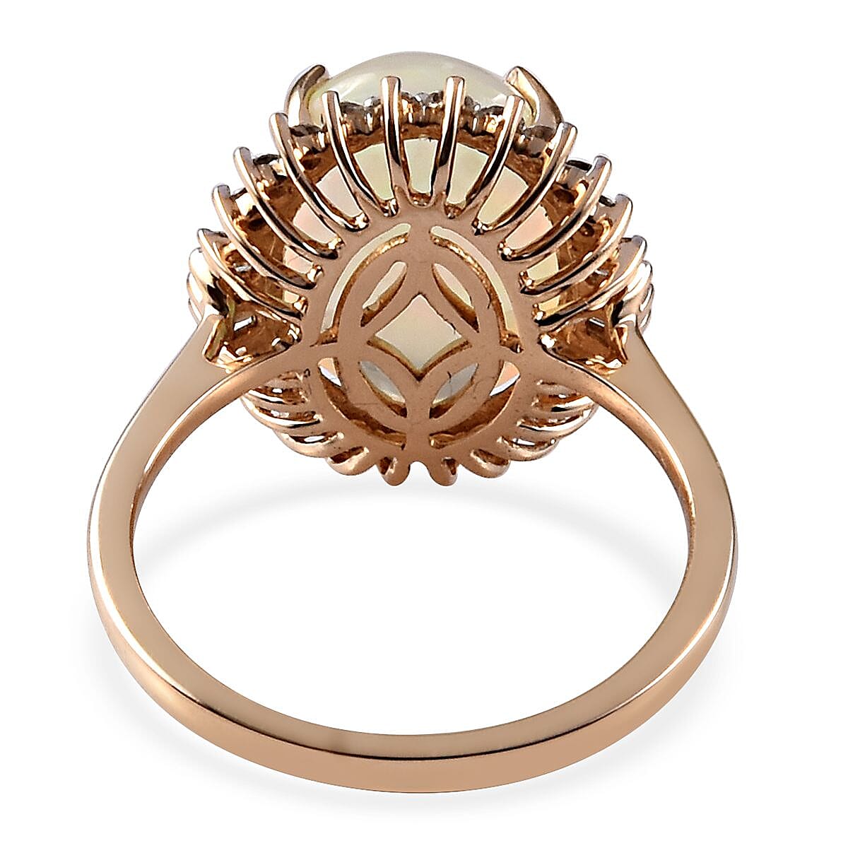 9K Yellow Gold Ethiopian Welo Opal (Ovl 14x10mm) and Diamond (I3-H) Ring 4.65 Ct.