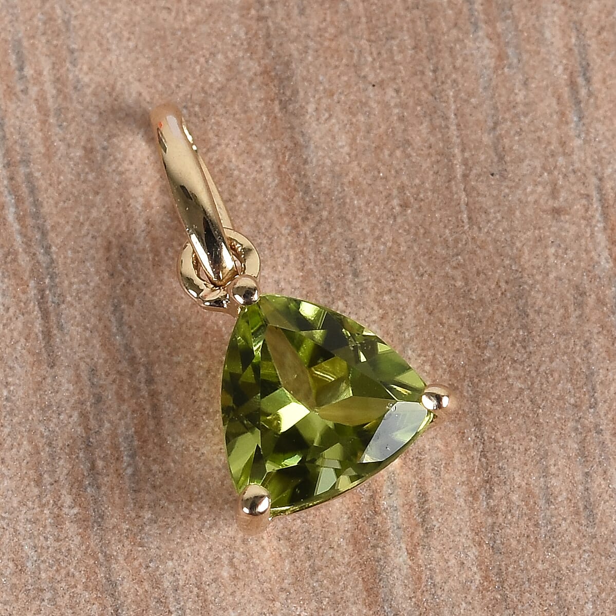 9K Y Gold Hebei Peridot Solitaire Pendant 0.50 Ct.