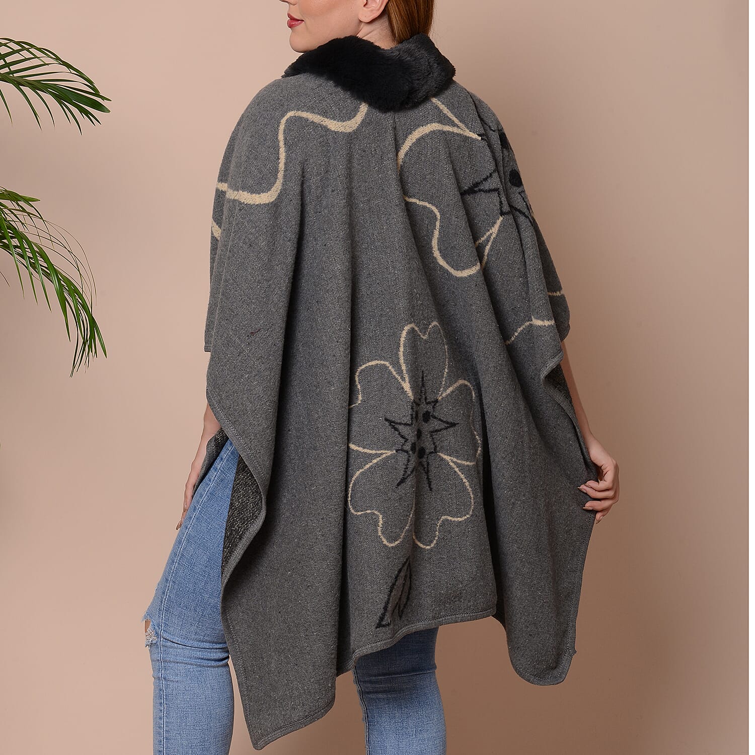 Big Flower Pattern Kimono with Faux Fur Collar (Size 78x109cm) - Grey