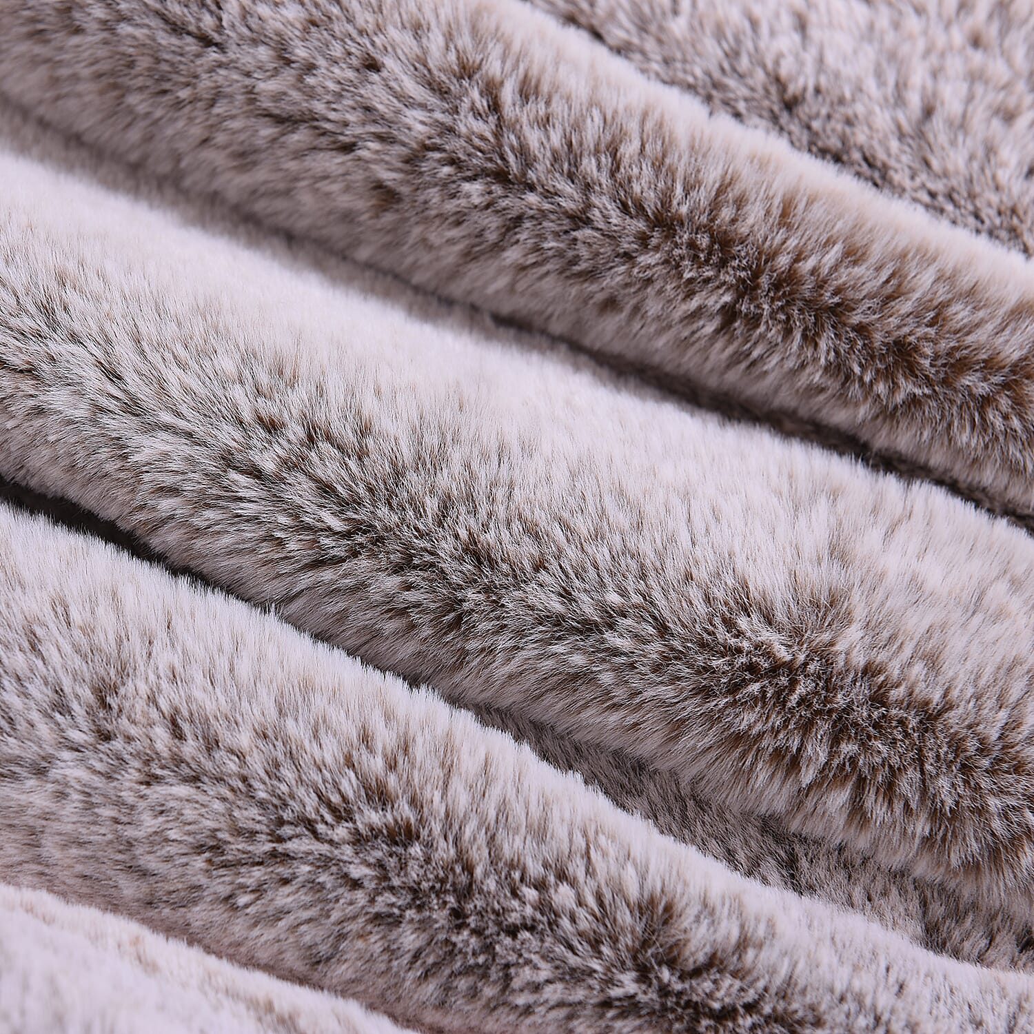 Super Soft Tip Dye Embossed Faux Fur Sherpa Blanket (150x200cm)