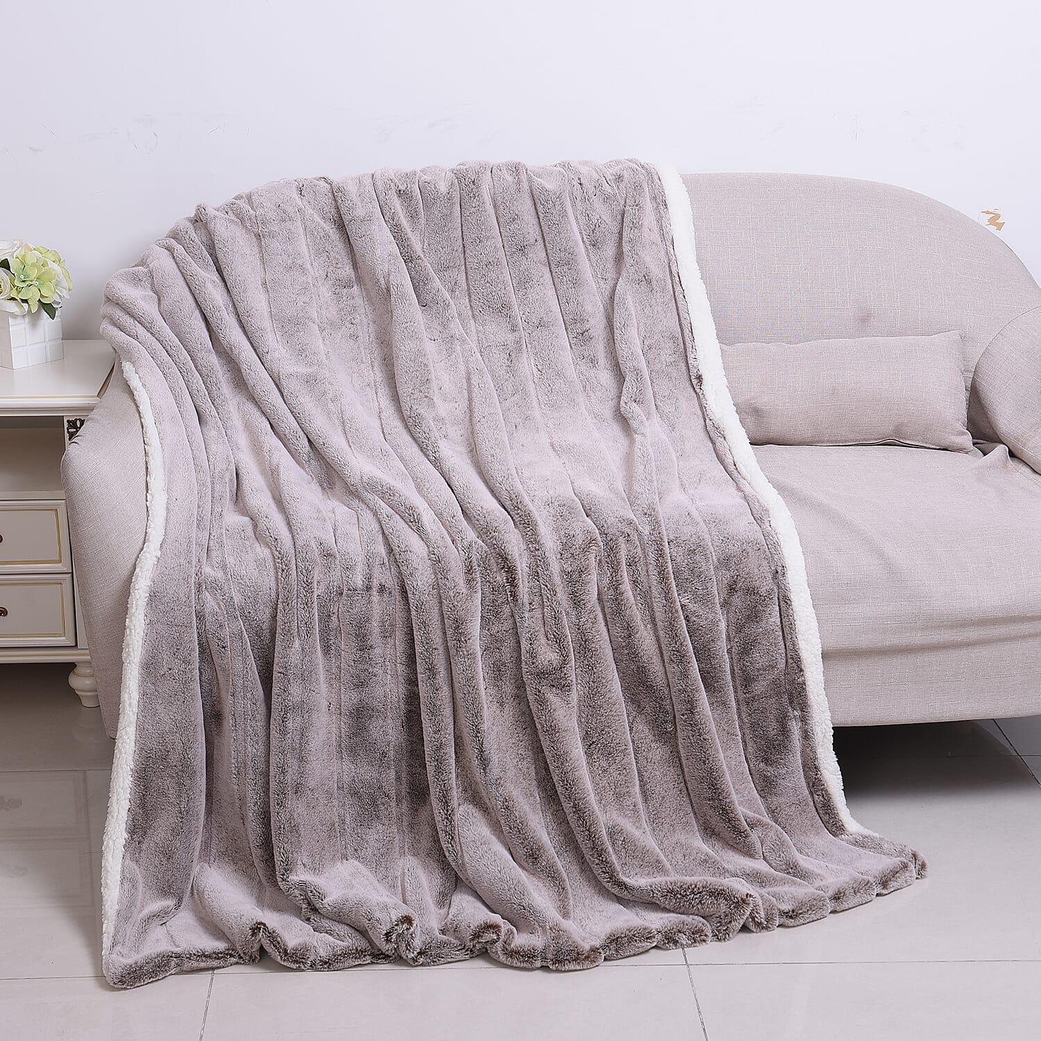 Super Soft Tip Dye Embossed Faux Fur Sherpa Blanket (150x200cm)
