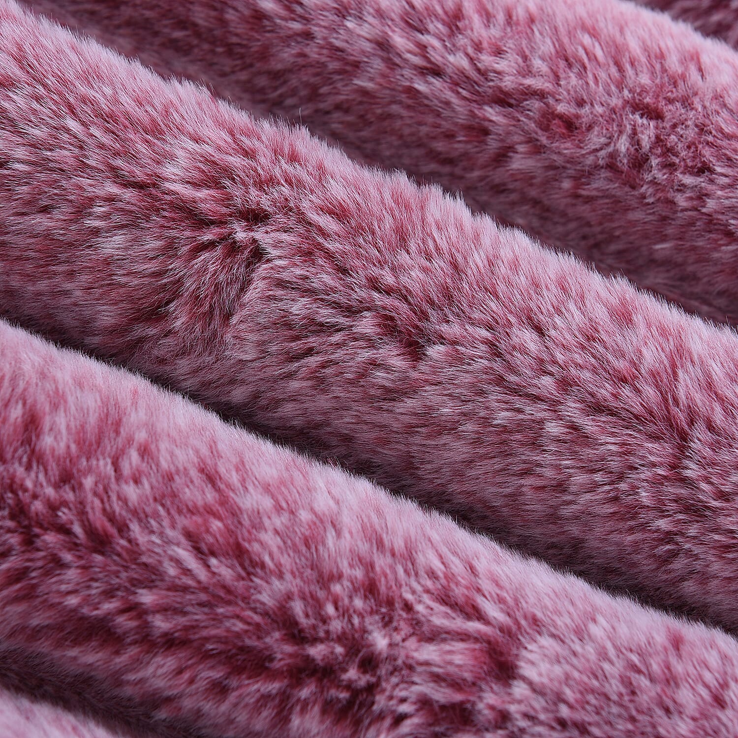 Super Soft Tip Dye Embossed Faux Fur Sherpa Blanket (150x200cm)