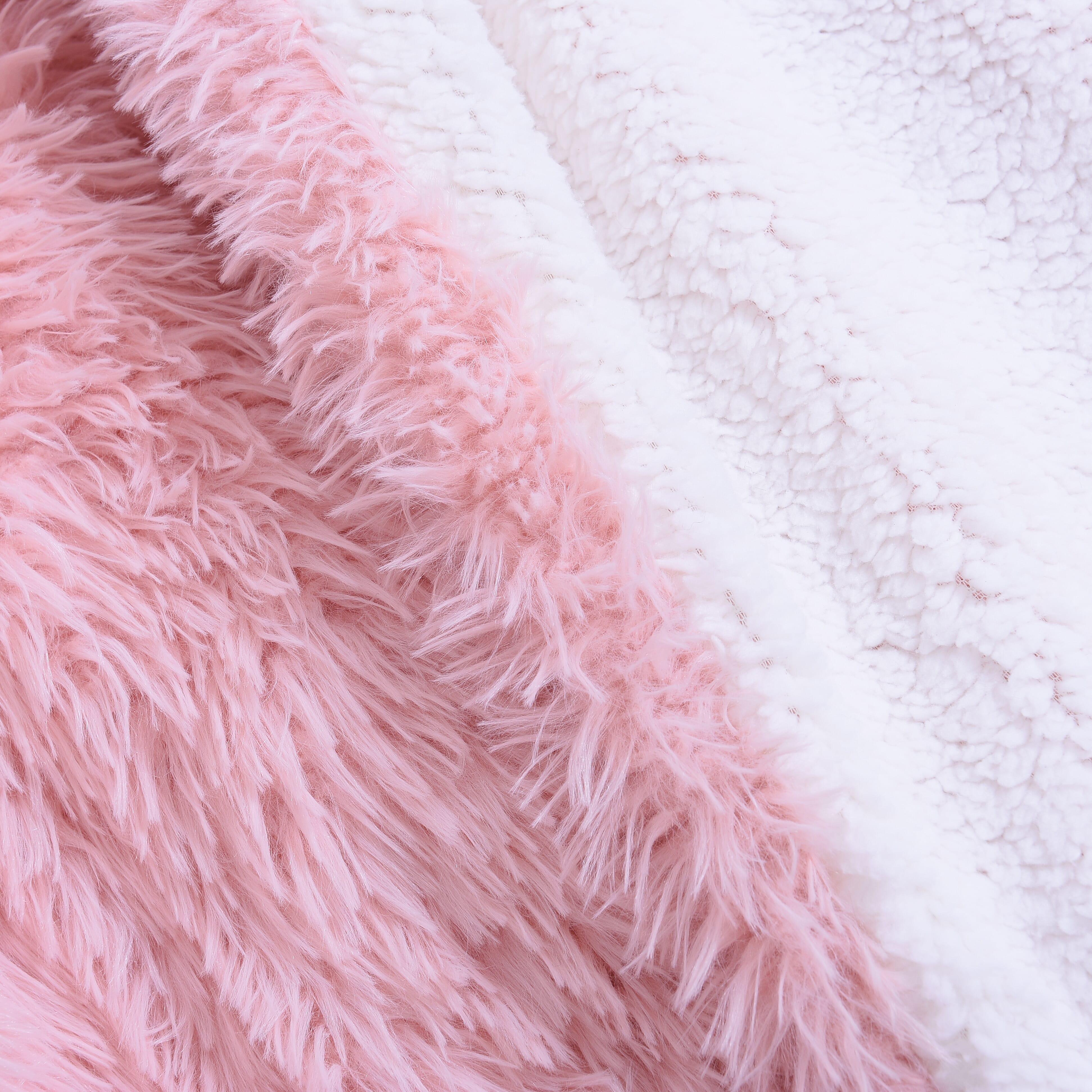 Supersoft High Quality Faux Fur Sherpa Blanket (150x200cm) - Pink