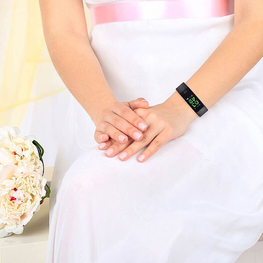 Health and Fitness Tracker Bluetooth IP67 Waterproof Smartwatch - Black