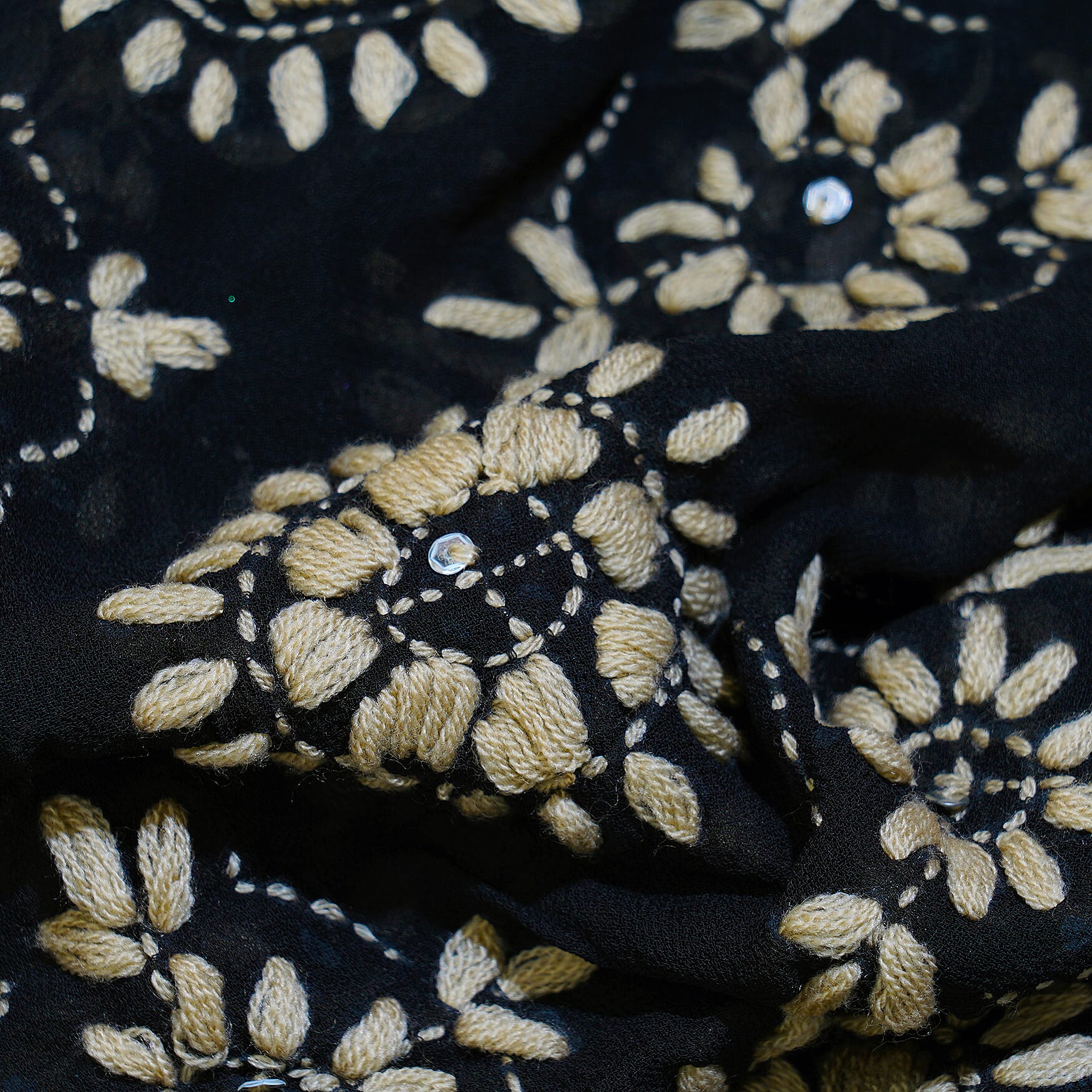 100% Viscose Indian Phulkari Embroidered Long Scarf - Black