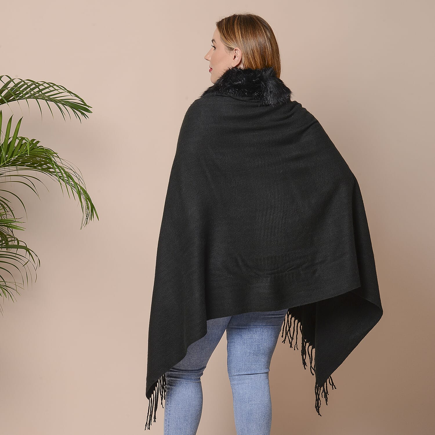 Designer Inspired Faux Fur Trimmed Cape - Black (One Size; 170x77+10cm)