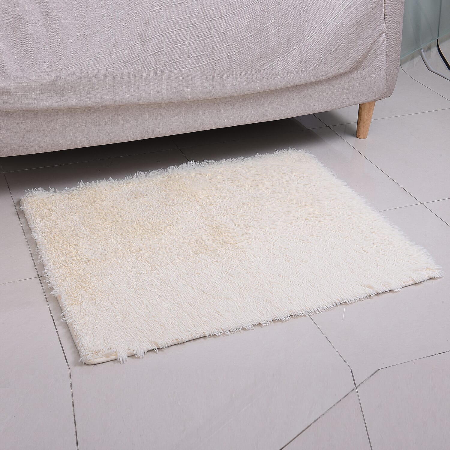 Fluffy Microfibre Faux Fur Rug with Non-Slip Bottom (140x200cm) - Cream