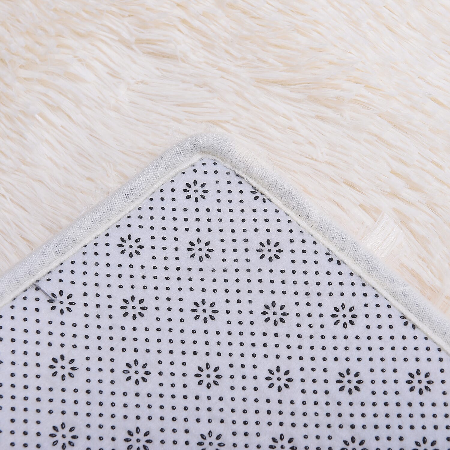 Fluffy Microfibre Faux Fur Rug with Non-Slip Bottom (140x200cm) - Cream