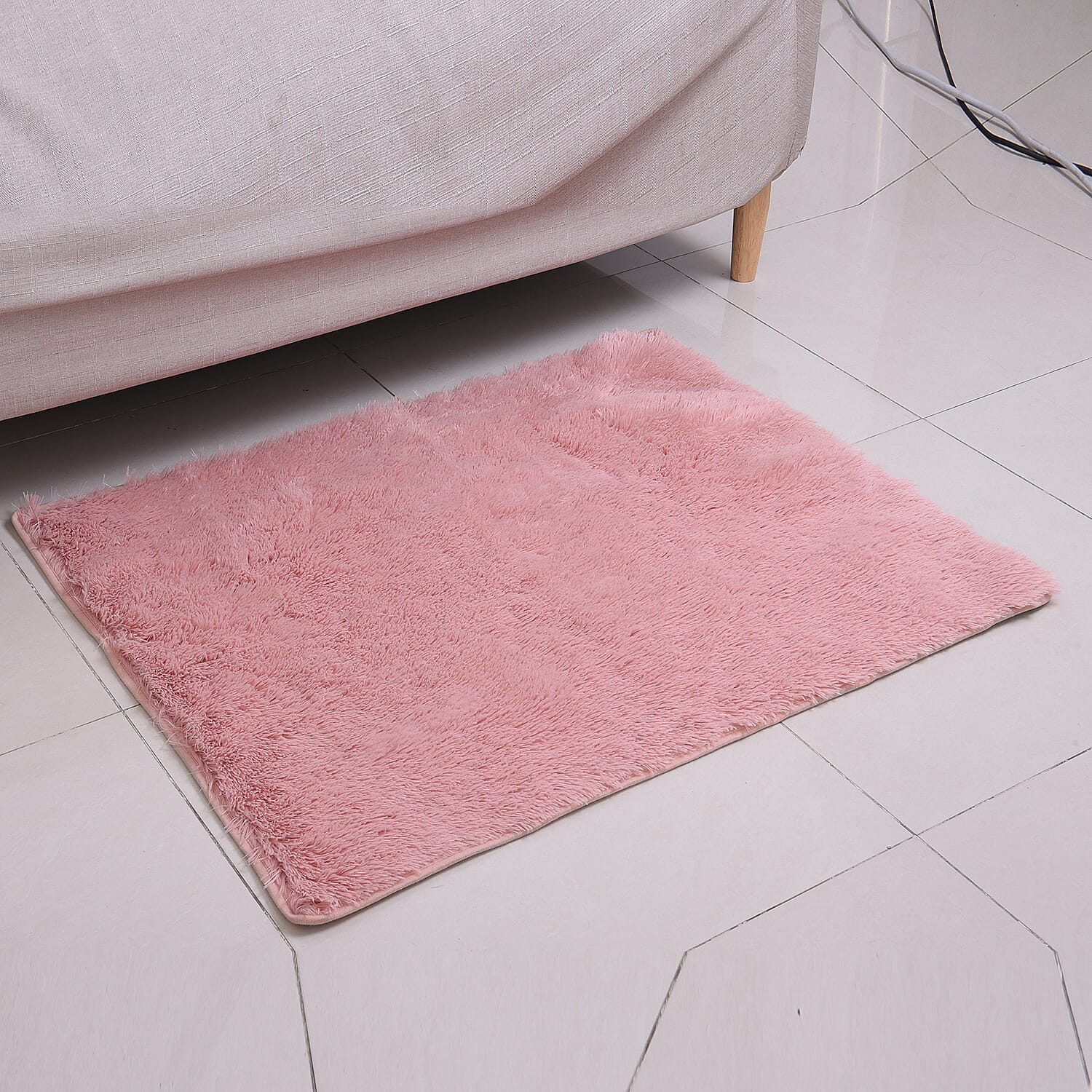 Fluffy Microfibre Faux Fur Rug with Non-Slip Bottom (140x200cm) - Dusty Pink