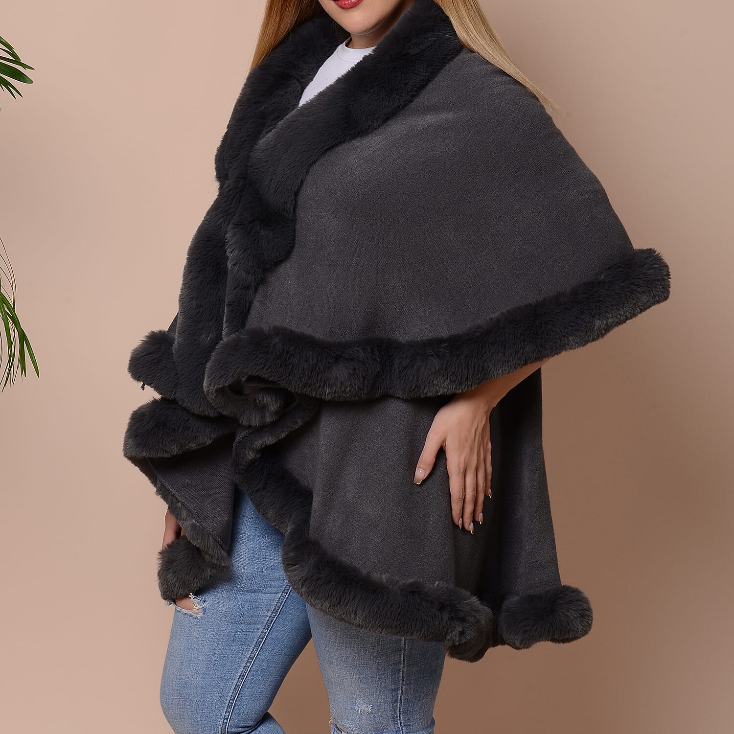 Solid Grey Kimono with Faux Fur Trim (Size 125x79cm)