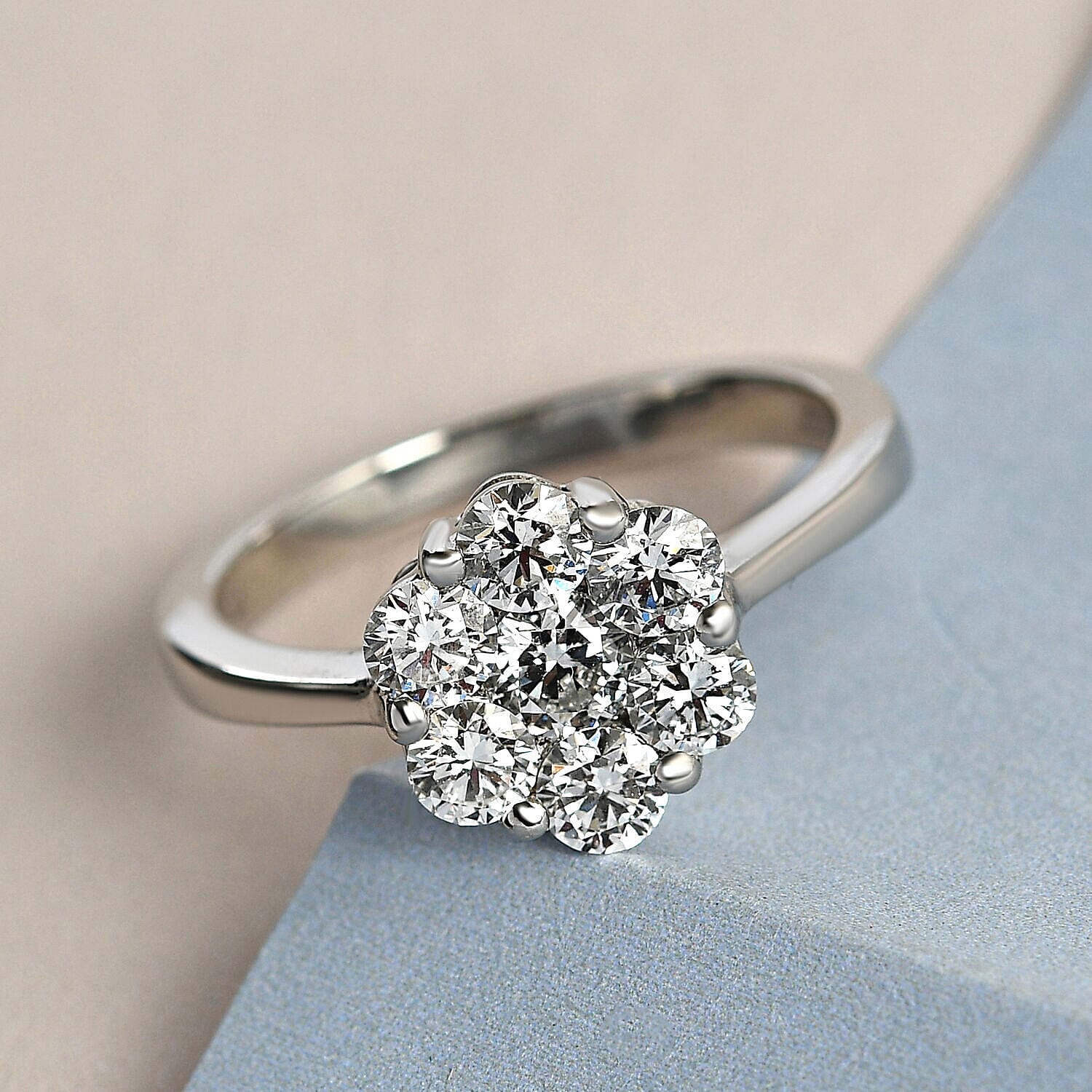 RHAPSODY 950 Platinum IGI Certified Natural Diamond (VS-E-F) Floral Cluster Ring 0.98 Ct, Platinum Wt 5.17 Gms