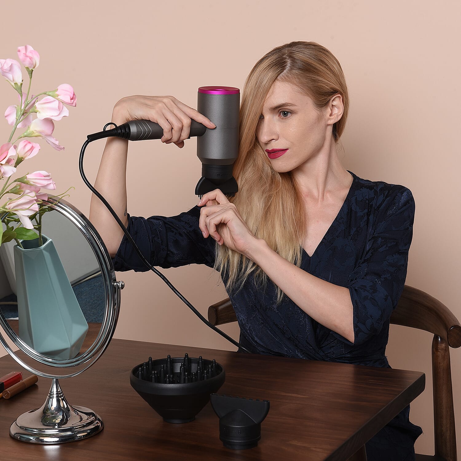 Hair Dryer - Silver (110V/220V Voltage/1625 Watts, Size 21x13x7)