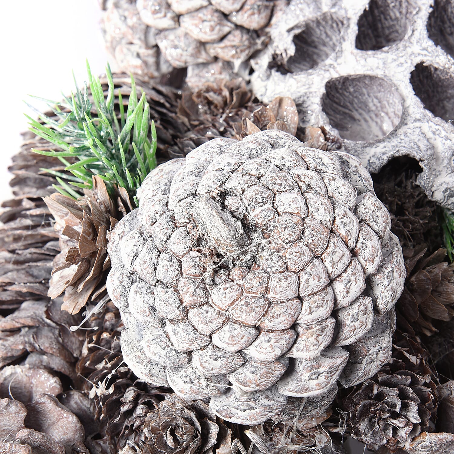 Christmas Wreath - Pinecone and Bow (Size 36x36cm)