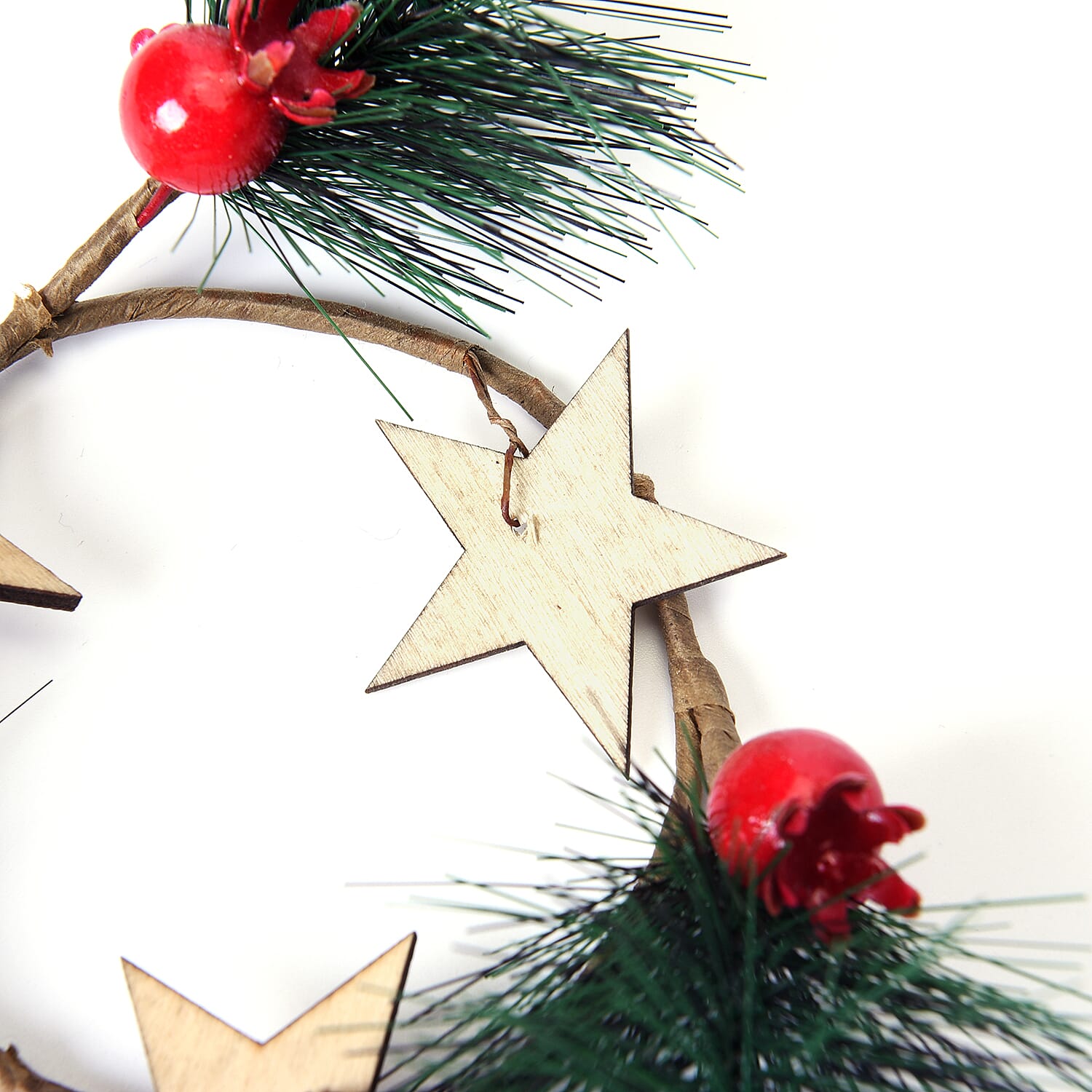 Set of 2 - Mini Candlestick wreath Embellished with Red Berry, Star and Leaf (Size 7 Cm)