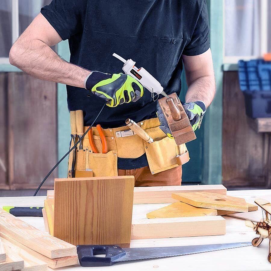 20 Watt Hot Melt Glue Gun Kit with 30pcs Glue Sticks for School DIY Art & Craft Projects and Home Quick Repairs (Size 13x11x3cm) - White