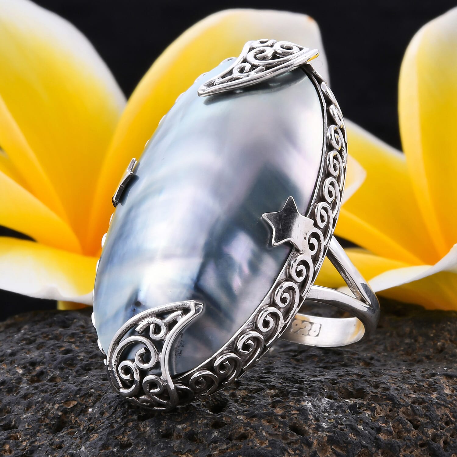 Royal Bali Collection - Blue Mabe Pearl Ring in Sterling Silver, Silver wt 7.39 Gms