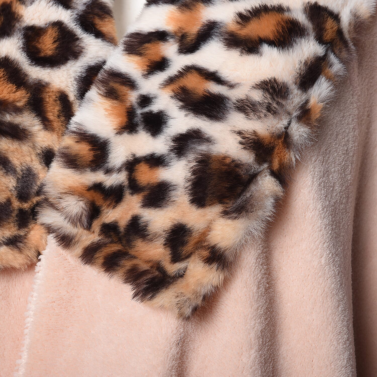Faux Fur Coat with Off White Leopard Print Collar and Cuffs (Size 140x100 Cm) - Peach
