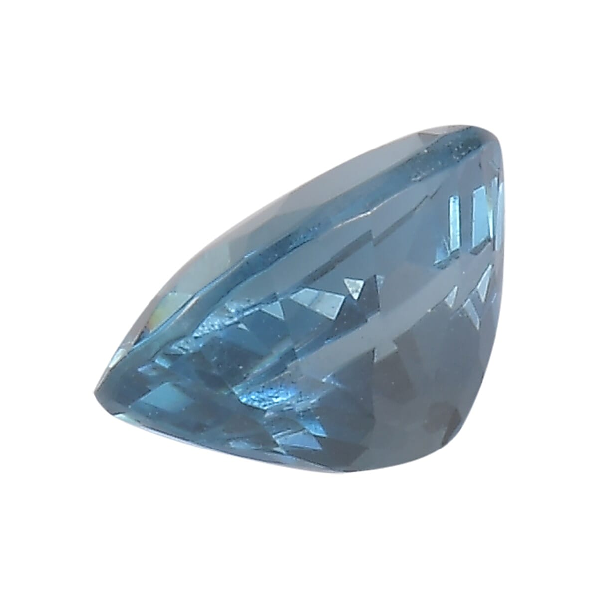 AAAA Santamaria Aquamarine Oval 7x5 Faceted 0.60 Cts