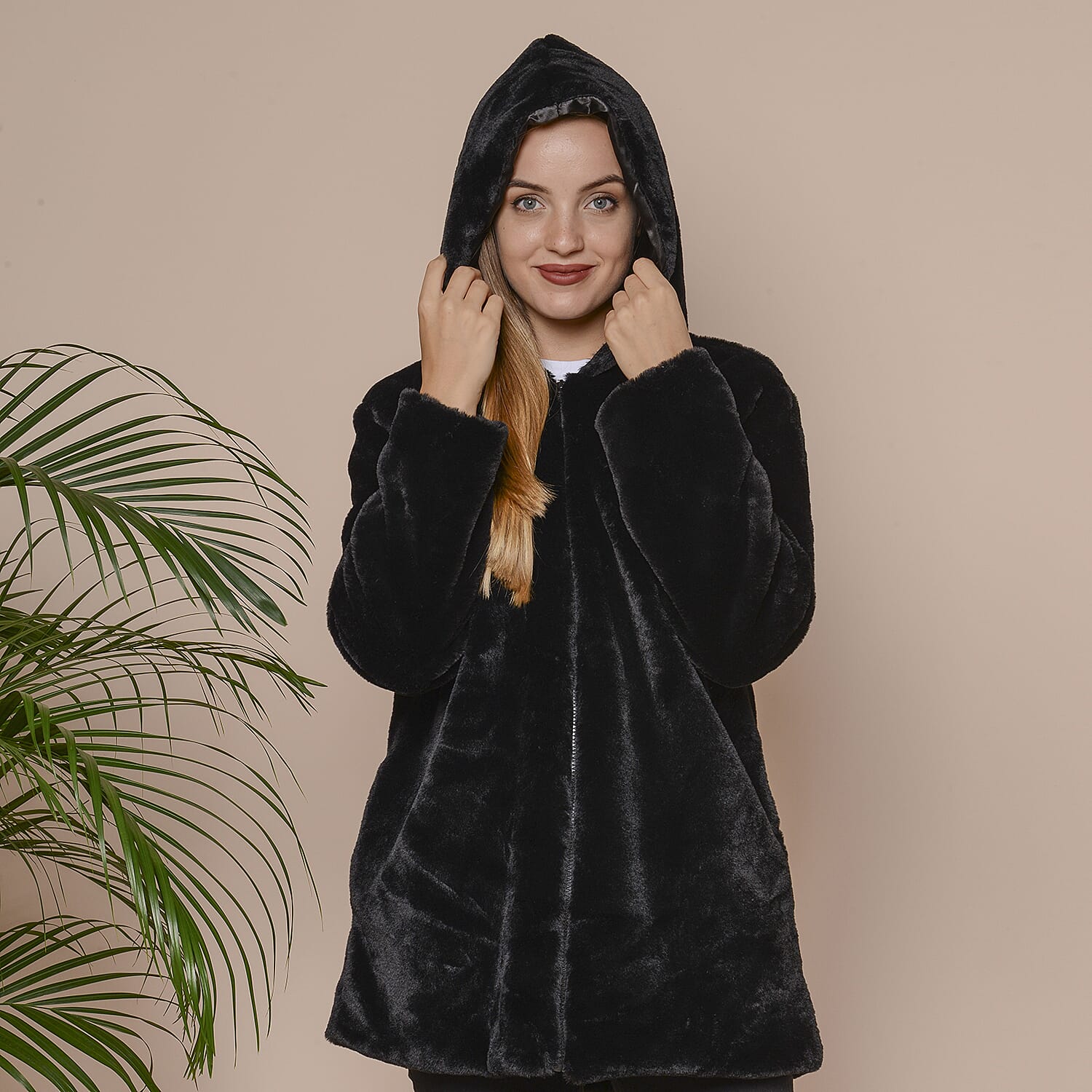 Supersoft Faux Fur Coat with Two Pockets and Zipper Closure  - Black