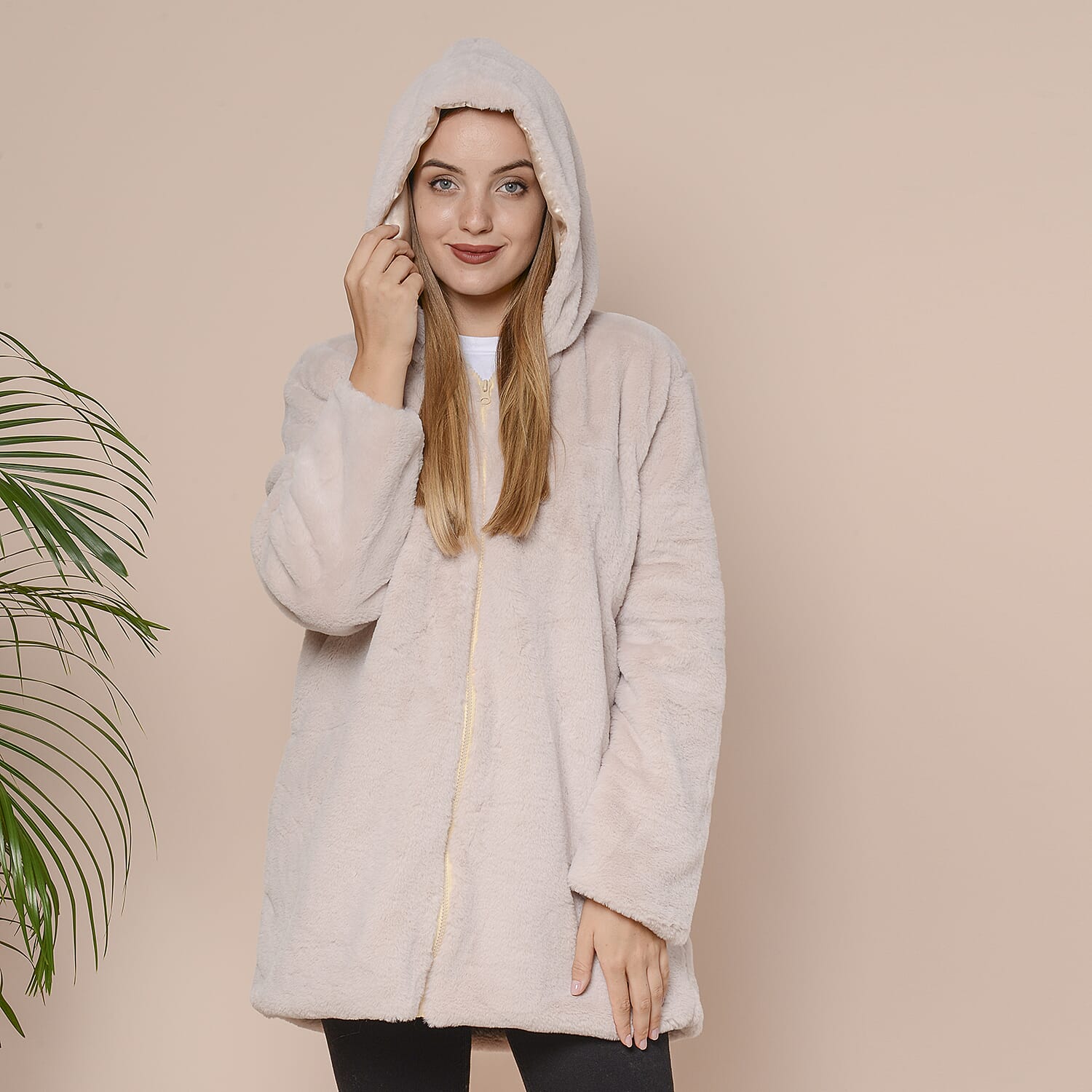 Supersoft Faux Fur Coat with Two Pockets and Zipper Closure  - Beige