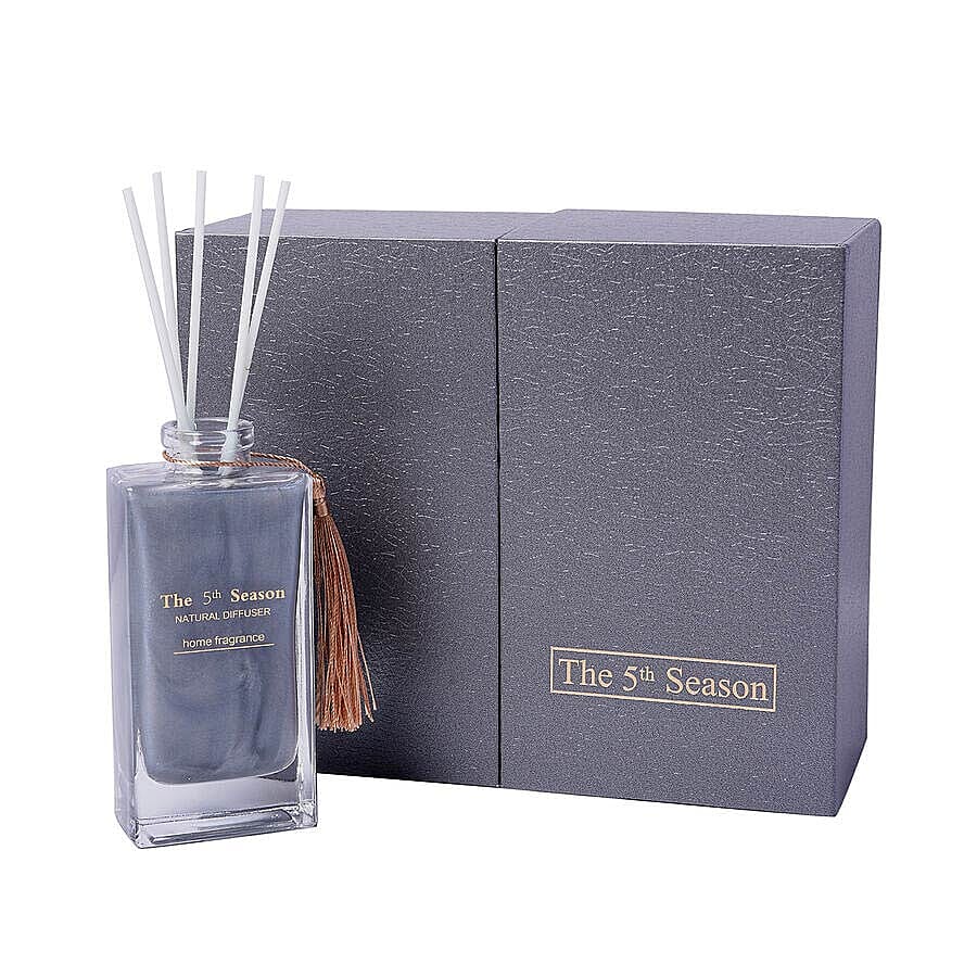 The 5th Season - 150ml Reed Diffuser Air Freshener in Gift Box with Artificial Flower  - Grey (Cold Water Fragrance)