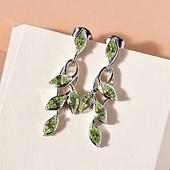 https://tjcuk.sirv.com/Products/36/7/3678853/AA-Hebei-Peridot-Leaf-Vine-Dangle-Earrings-in-Platinum-Plated-Sterling_3678853_1.jpg?w=342&h=342