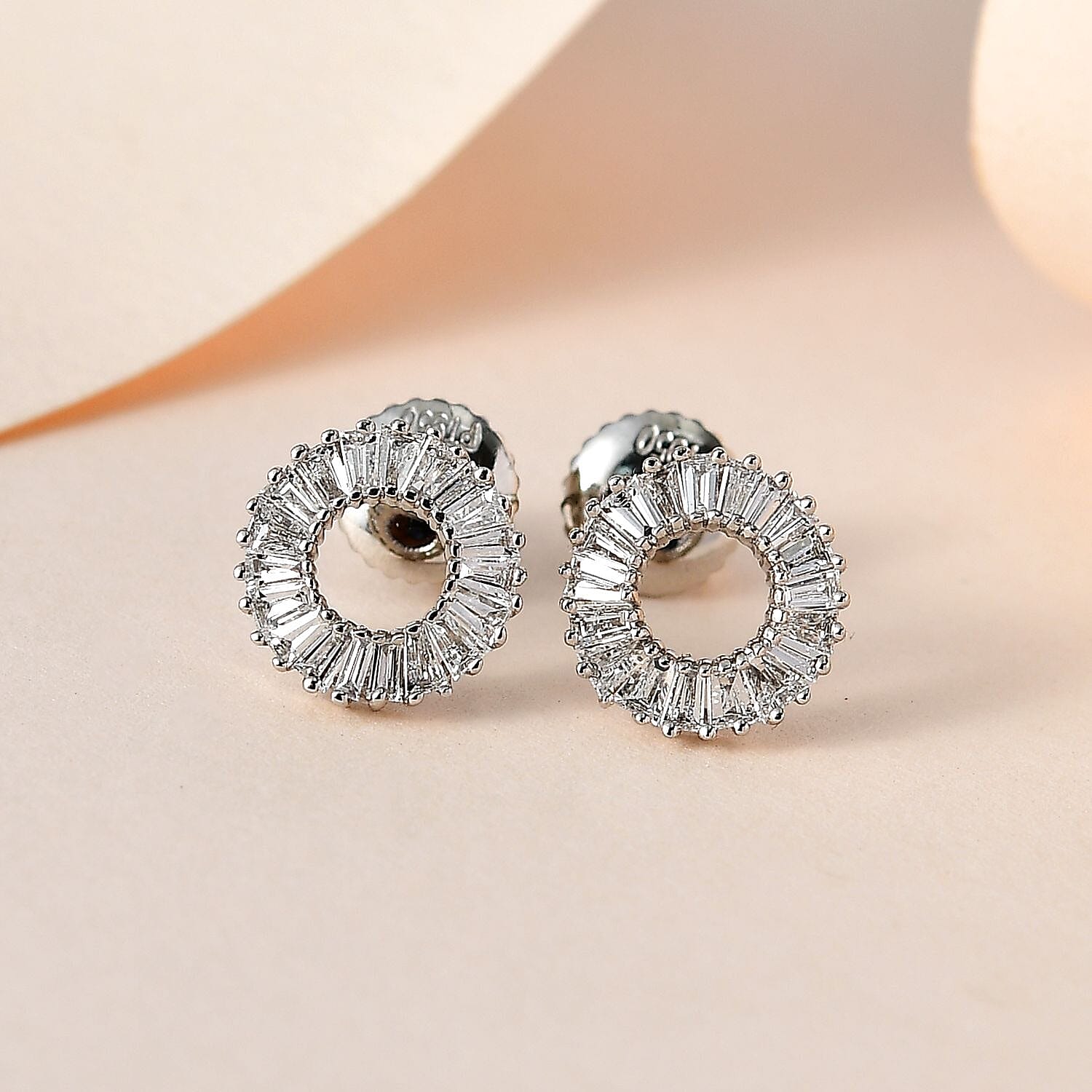 950 Platinum IGI Certified Natural Diamond (VS-E-F) Stud Earrings 0.52 Ct.