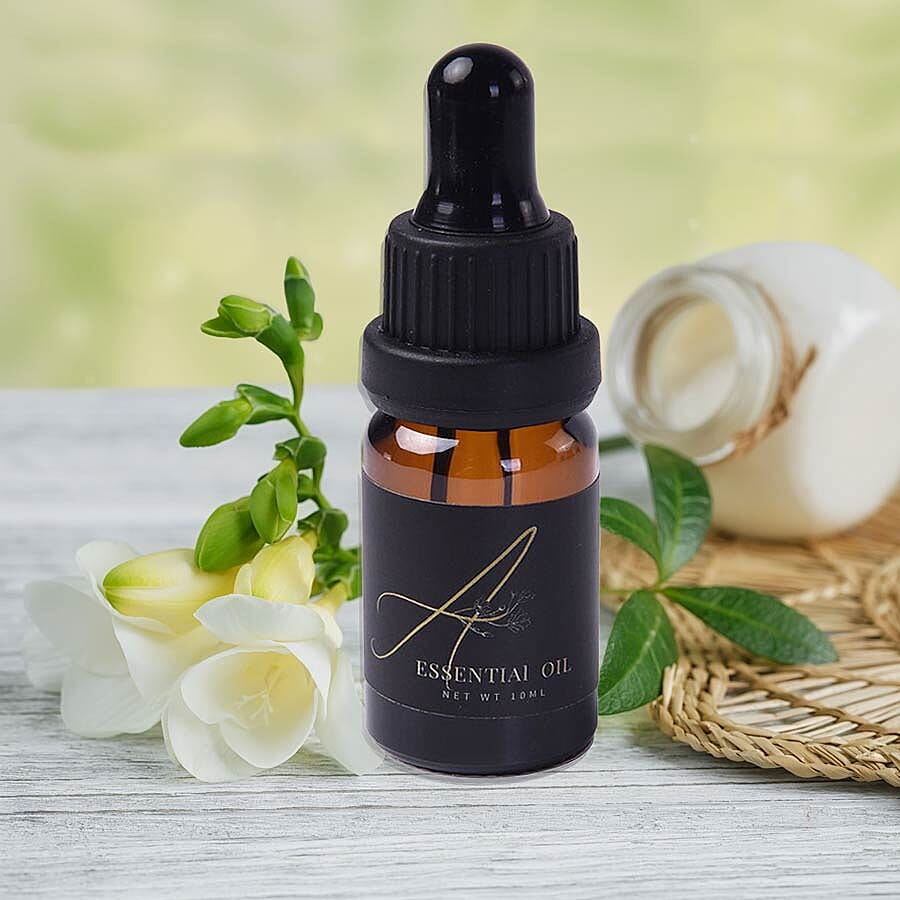 The 5th Season - Glass Cover with Red Agate Gemstone and 10ml Essential Oil in Gift Box (Fragrance English Pear & Freesia)