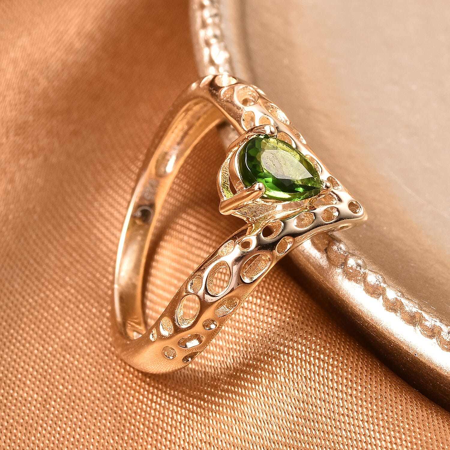 RACHEL GALLEY Chevrolet Collection - Chrome Diopside Ring in Yellow Gold Overlay Sterling Silver