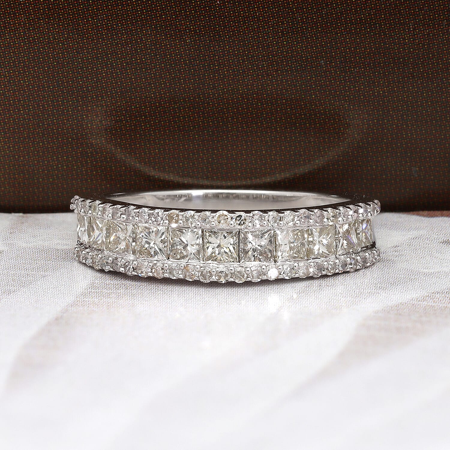 9K White Gold SGL Certified Diamond (I3-G-H) Half Eternity Ring 1.00 Ct.