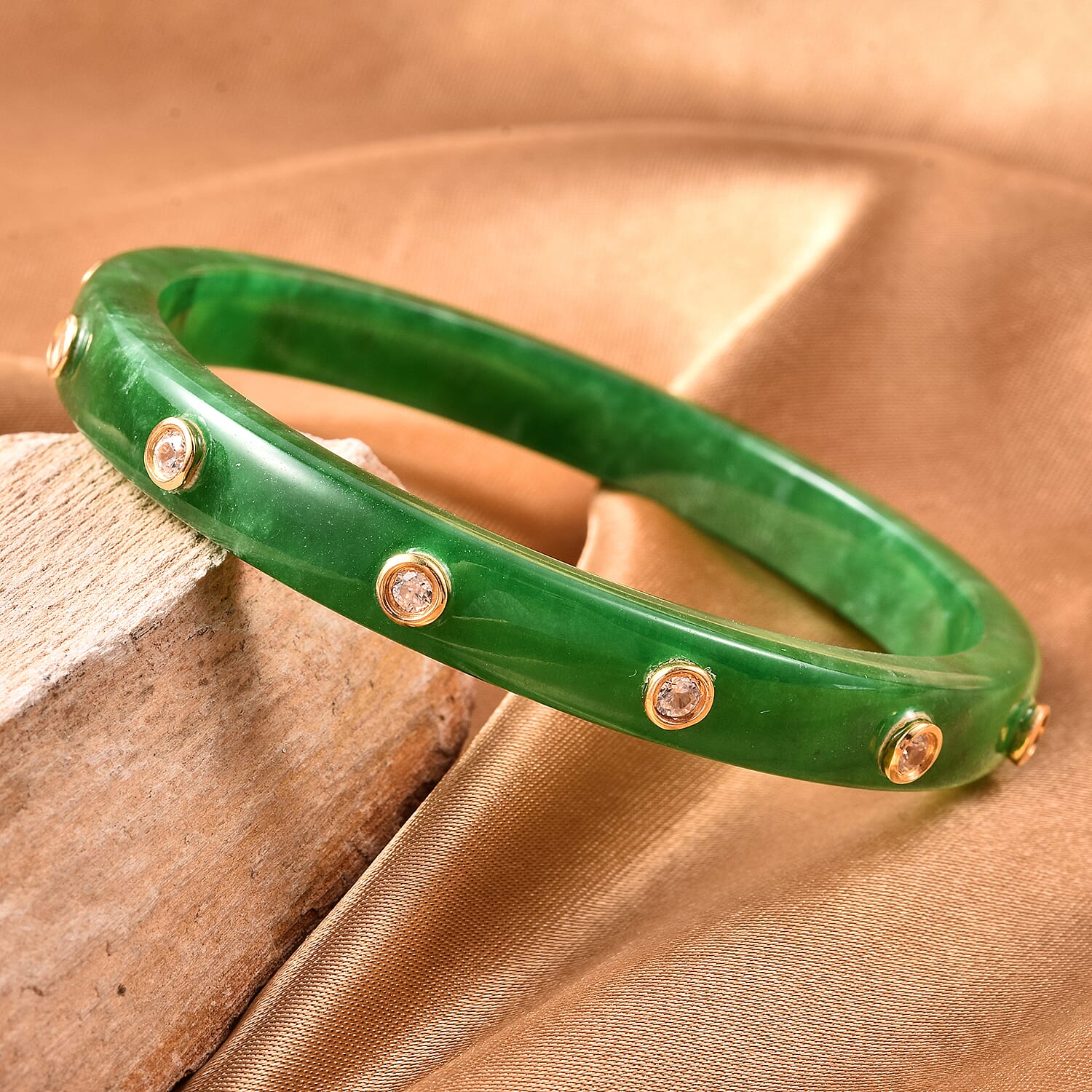 Green Jade and Natural Cambodian Zircon Bangle (Size 7.5) in Sterling Silver 128.00  Ct.