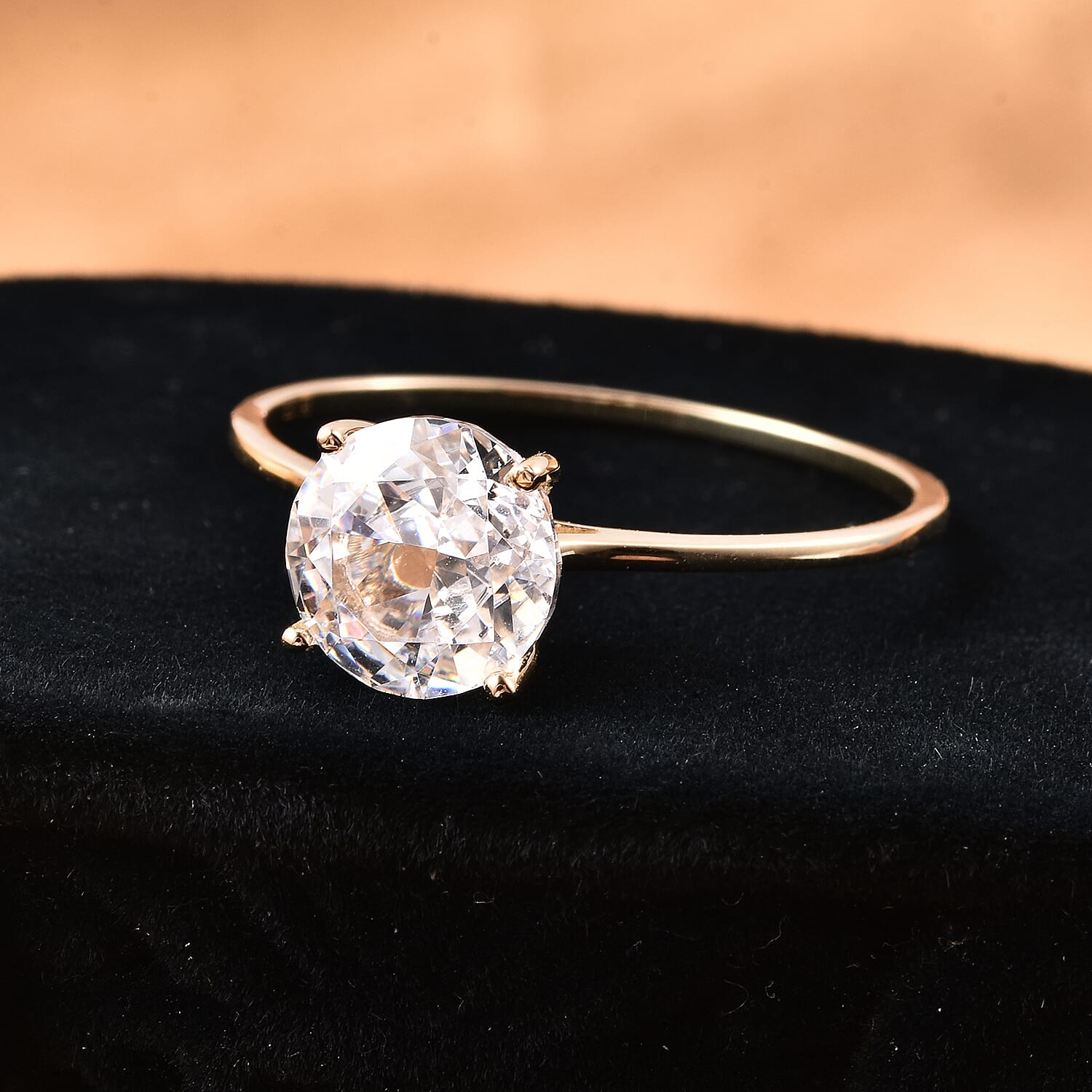 One Time Deal- 9K Yellow Gold AAAA Radiant Cut Cubic Zirconia (Rnd 8mm) Solitaire Ring Eq Ct Wt 2.00 Carats