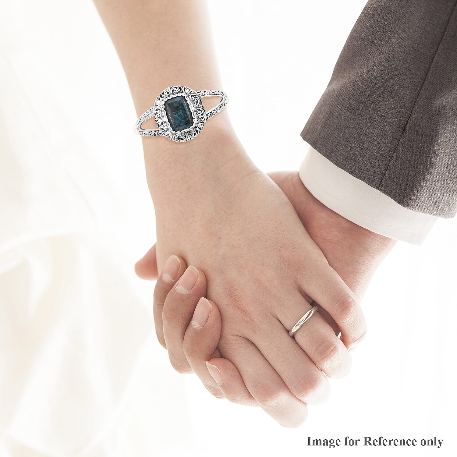 Royal Bali Collection- Neon Apatite Cuff Bangle (Size 7.5) in Sterling Silver 32.36 Ct, Silver Wt 51.92 Gms