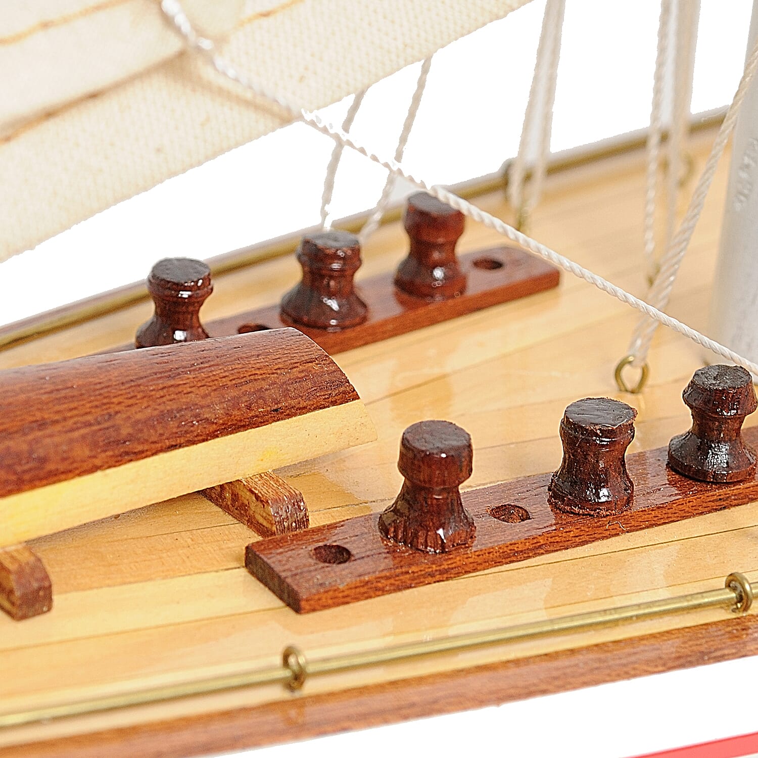 Decorative The Endeavour 1934 Sailboat Model in Red Cedar -  Red and White (Size 61x11.4x80 cm)