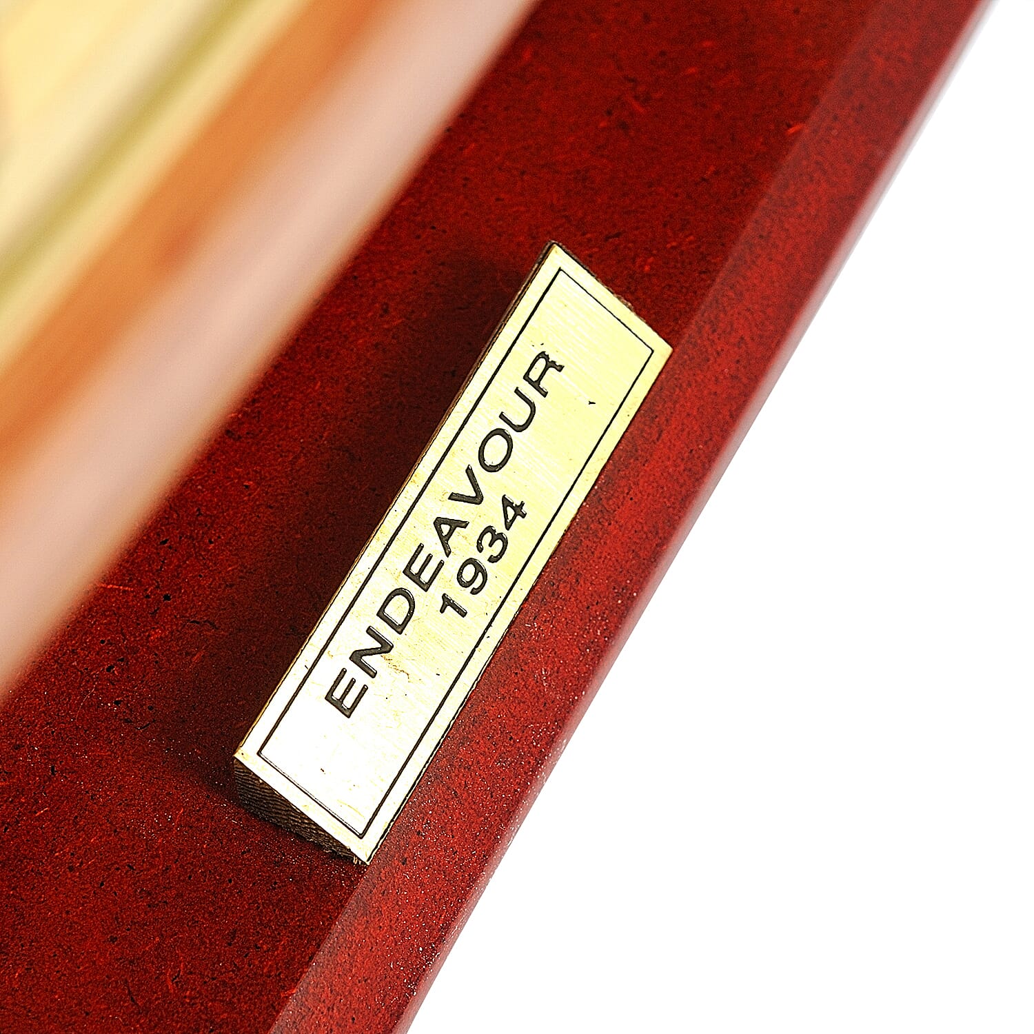 Decorative The Endeavour 1934 Sailboat Model in Red Cedar (Size 61x12.7x78.7 cm)