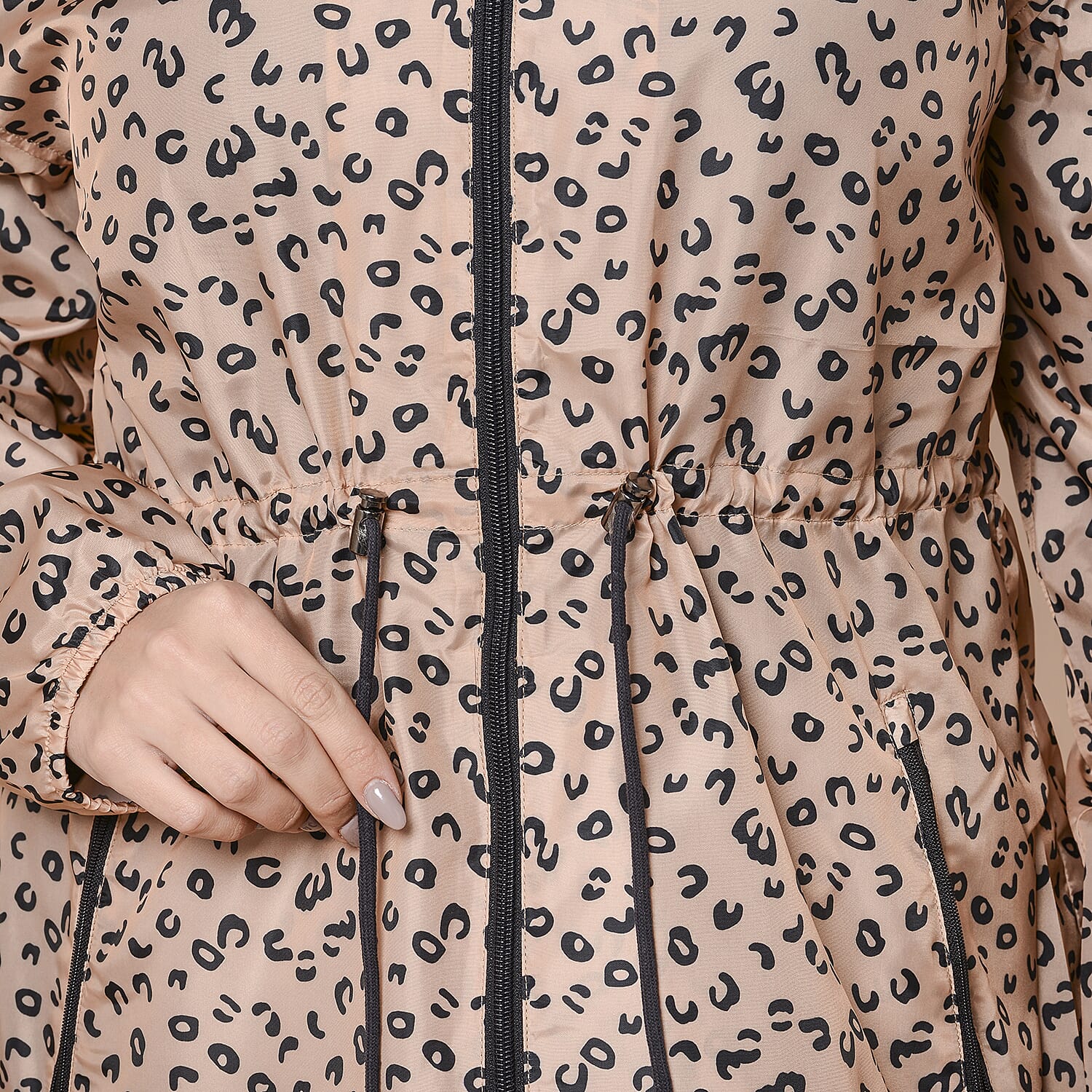 LA MAREY Water and Wind Resistant Packable Brown Leopard Pattern Jacket 