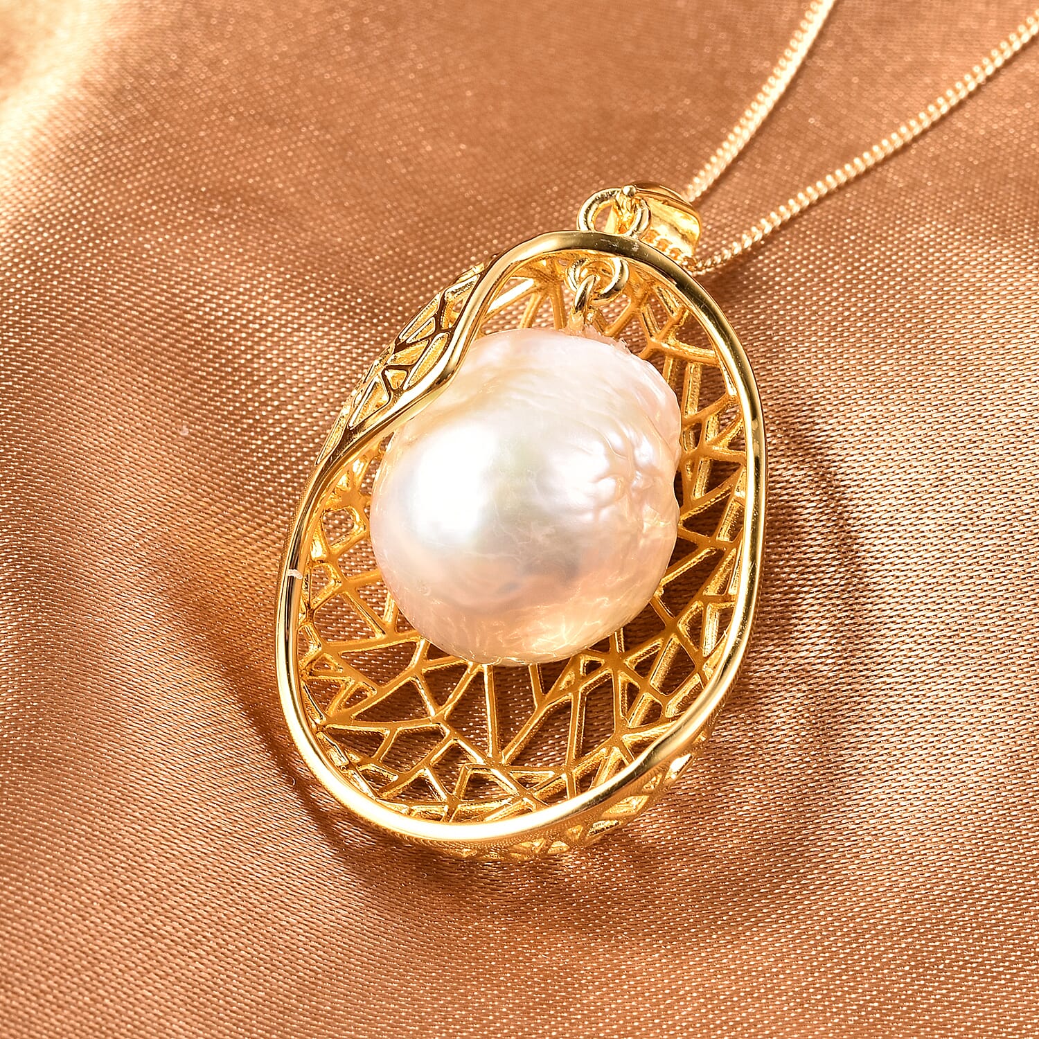 White Edison Pearl Necklace (Size 18) in Yellow Gold Overlay Sterling Silver, Silver Wt 5.60 Gms