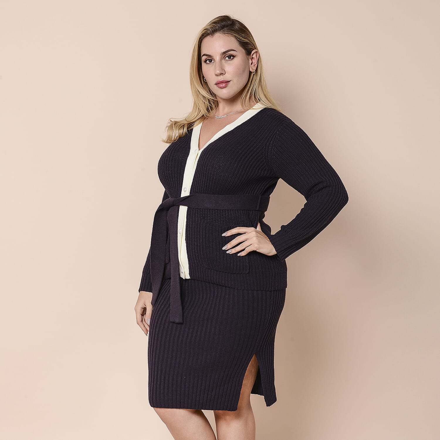 LA MAREY Ribbed Knit Skirt in Dark Plum Colour (Size XXL,  20-24)