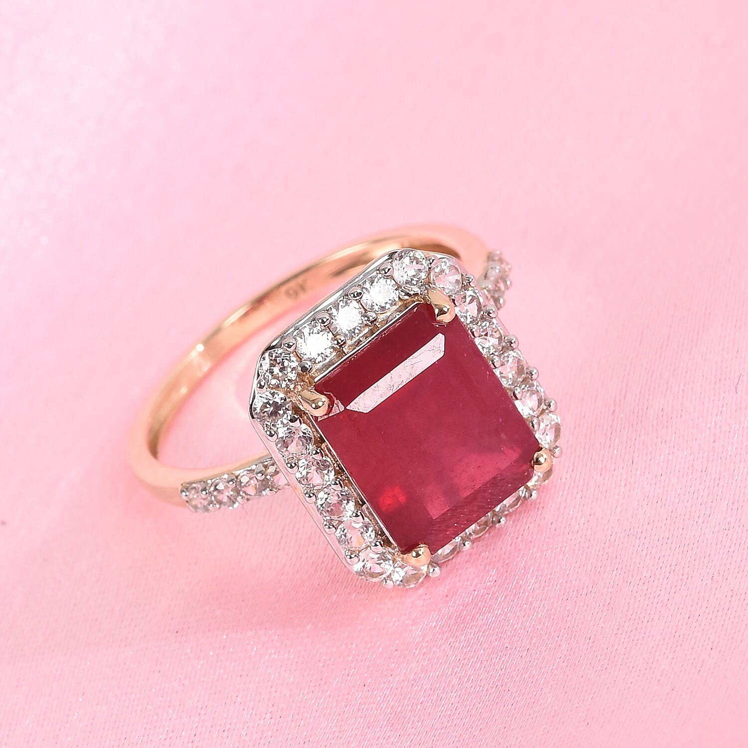 9K Yellow Gold African Ruby (FF) (Oct 10x8) and Natural Cambodian Zircon Ring 6.00 Ct.