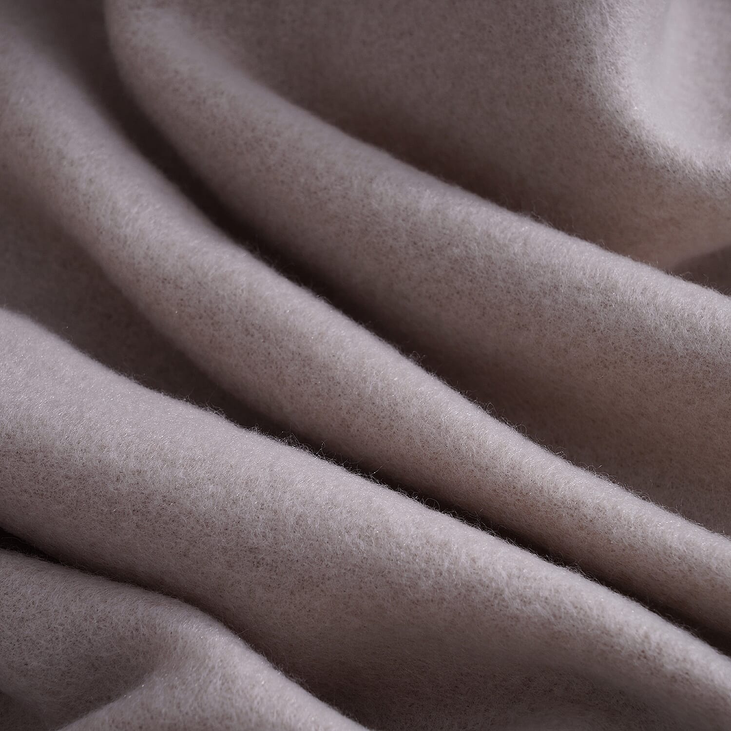 Solid Colour Fleece Throw (Size: 130x170cm) - Beige