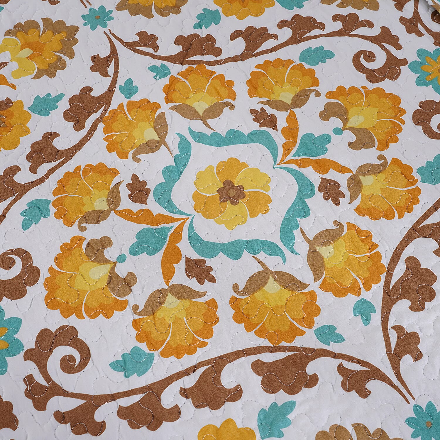 3 Piece Set - Microfibre Floral Printed Quilt (240x260Cm) and 2 Pillow Case (50x70Cm) - Yellow