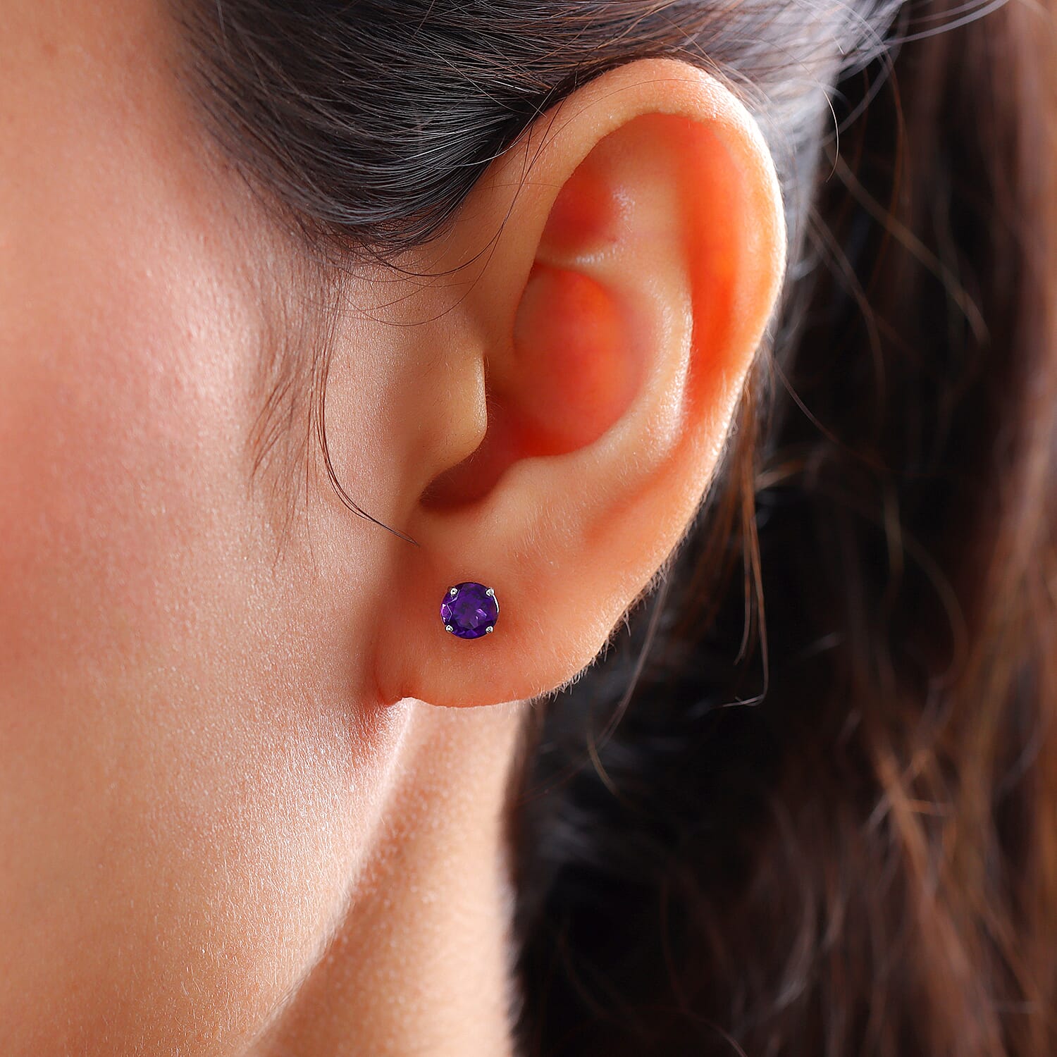 9K White Gold Moroccan Amethyst Solitaire Stud Earrings